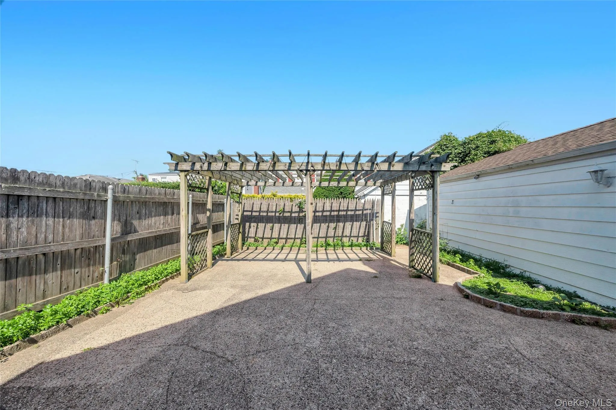 374 Rockaway Parkway, Hempstead, NY, 4 Bedrooms Bedrooms, 8 Rooms Rooms,2 BathroomsBathrooms,Residential,For Rent,Rockaway,0,1019546 374 Rockaway Parkway, Hempstead, NY, 4 Bedrooms Bedrooms, 8 Rooms Rooms,2 BathroomsBathrooms,Residential,For Rent,Rockaway,0,1019546