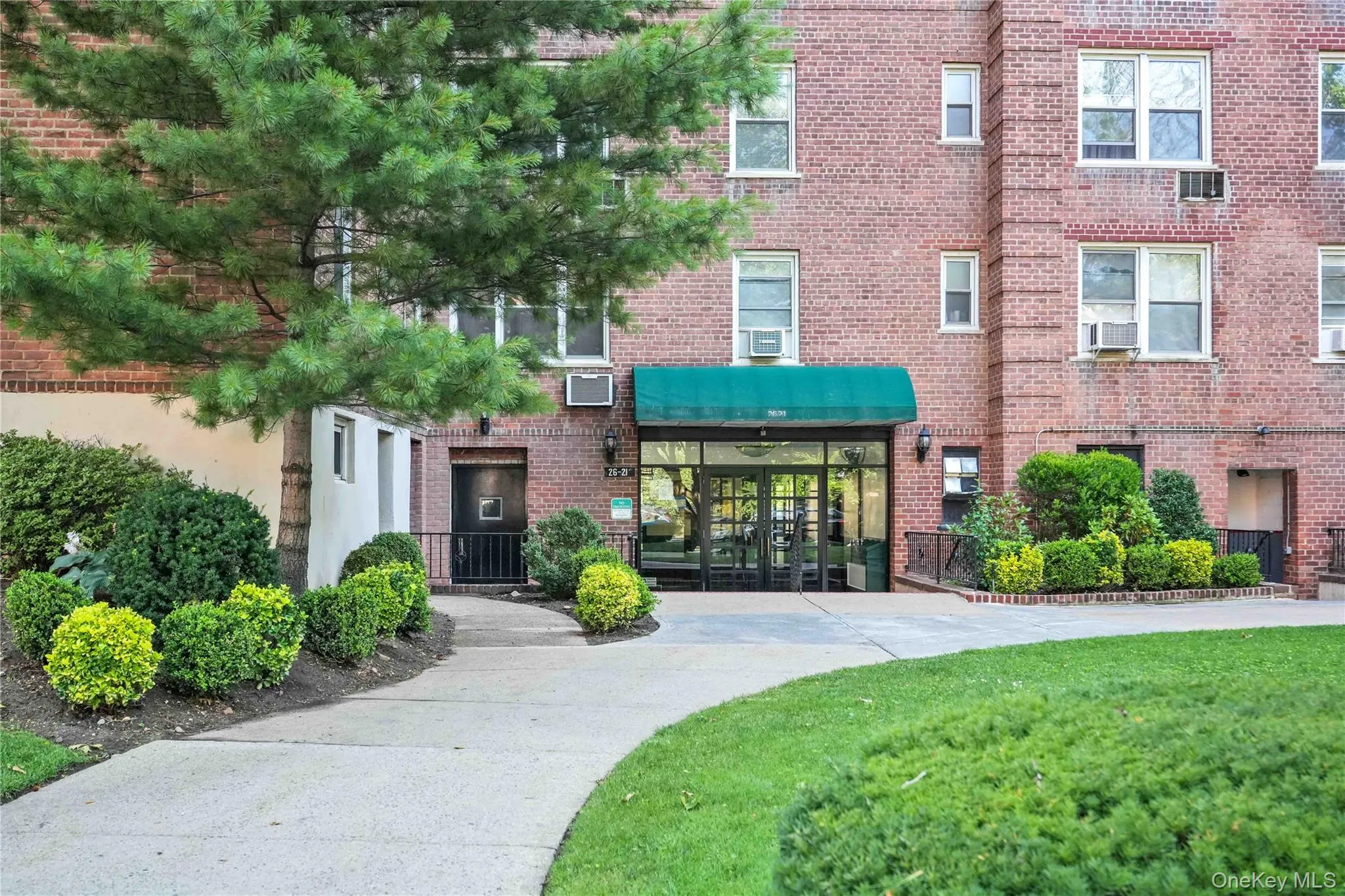26-21 Union Street, New York, NY, 2 Bedrooms Bedrooms, 5 Rooms Rooms,1 BathroomBathrooms,Residential,For Rent,Union,0,1019547 26-21 Union Street, New York, NY, 2 Bedrooms Bedrooms, 5 Rooms Rooms,1 BathroomBathrooms,Residential,For Rent,Union,0,1019547