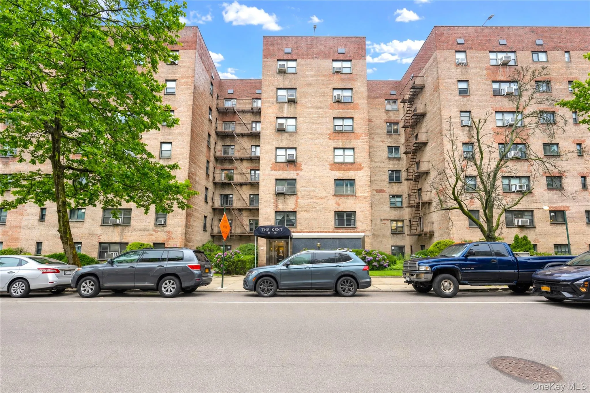 29-50 137th Street, New York, NY, 2 Bedrooms Bedrooms, 5 Rooms Rooms,1 BathroomBathrooms,Residential,For Rent,137th Street,0,1019553 29-50 137th Street, New York, NY, 2 Bedrooms Bedrooms, 5 Rooms Rooms,1 BathroomBathrooms,Residential,For Rent,137th Street,0,1019553