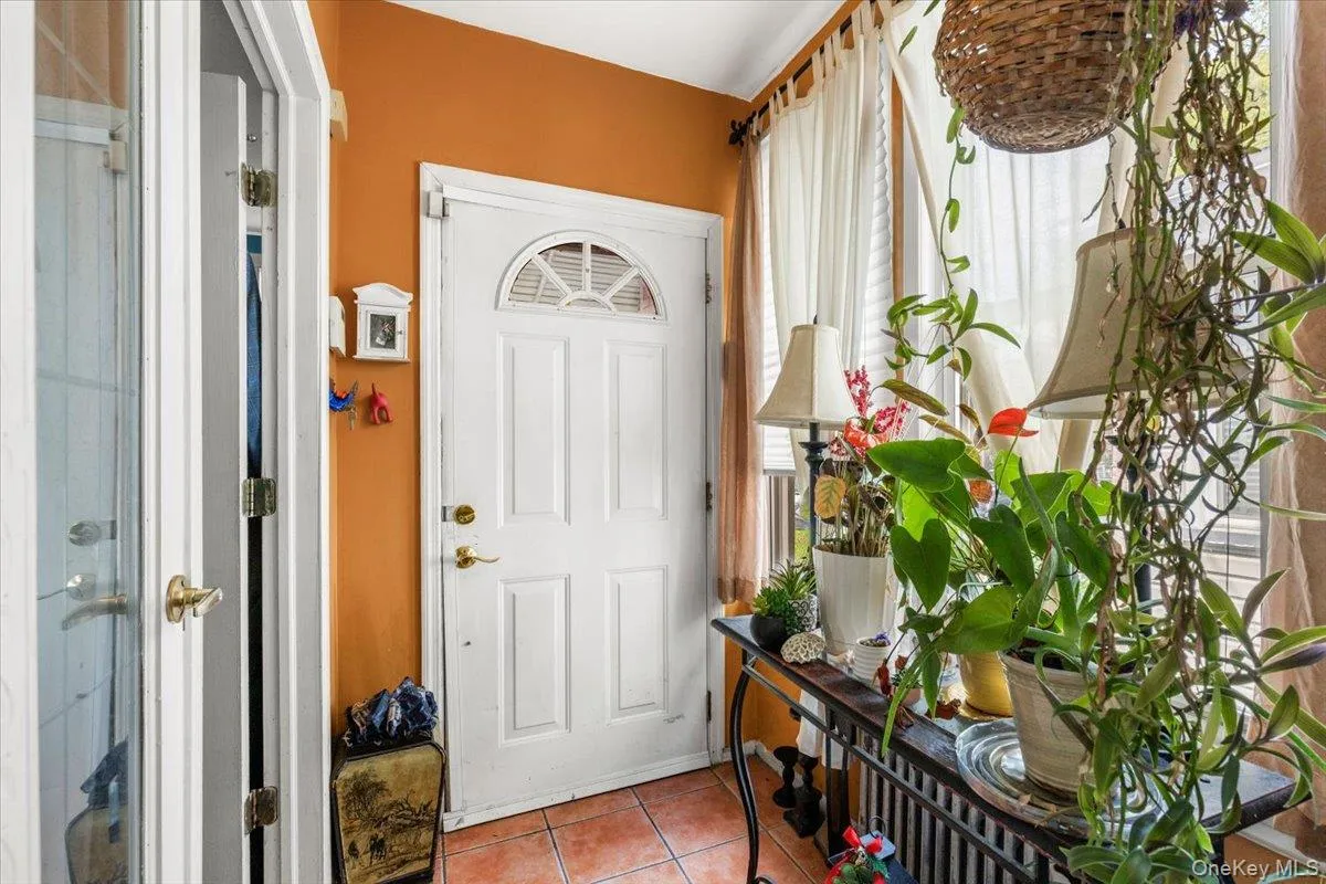 4212 Wilder Avenue, New York, NY, 4 Bedrooms Bedrooms, 9 Rooms Rooms,2 BathroomsBathrooms,Residential,For Rent,Wilder,0,1019555 4212 Wilder Avenue, New York, NY, 4 Bedrooms Bedrooms, 9 Rooms Rooms,2 BathroomsBathrooms,Residential,For Rent,Wilder,0,1019555