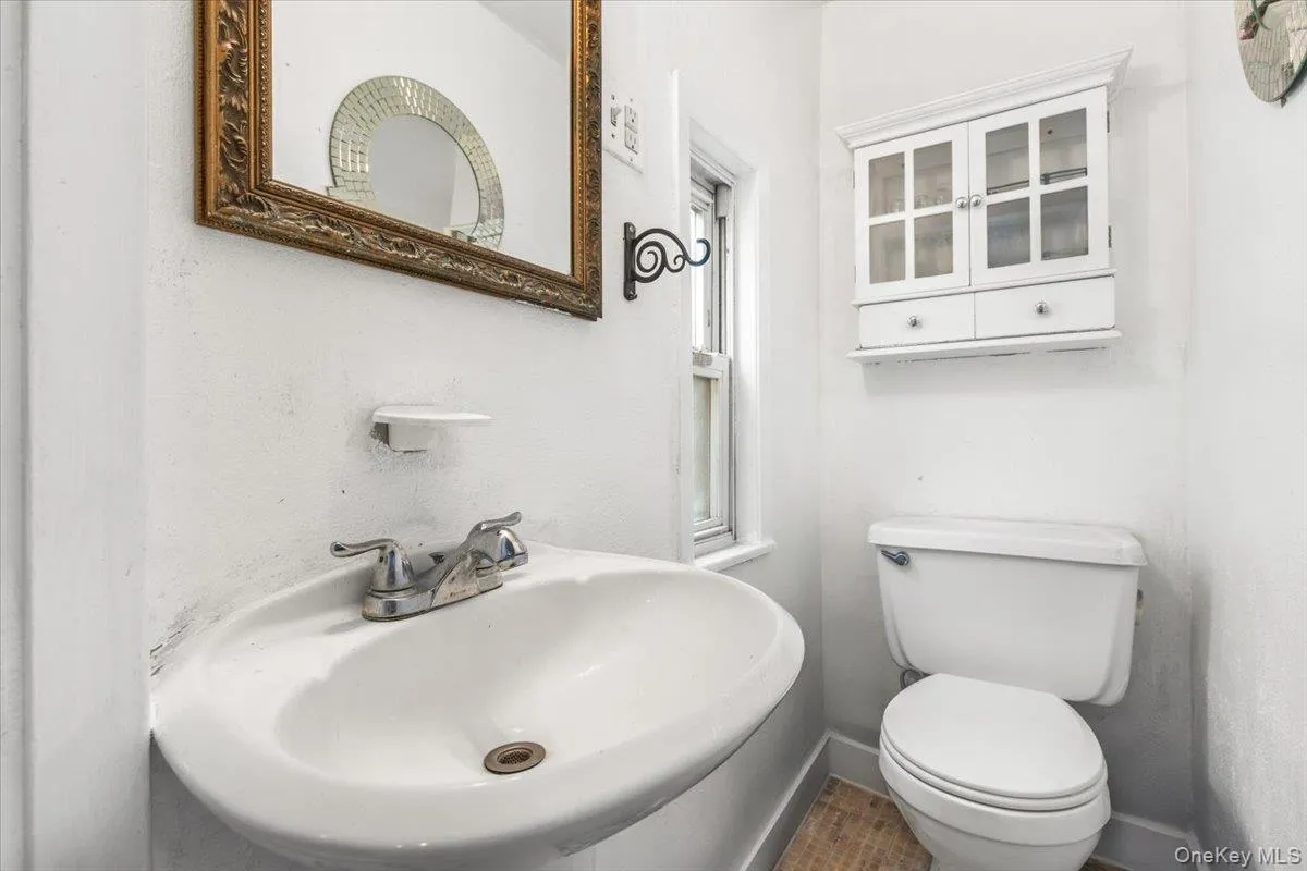 4212 Wilder Avenue, New York, NY, 4 Bedrooms Bedrooms, 9 Rooms Rooms,2 BathroomsBathrooms,Residential,For Rent,Wilder,0,1019555 4212 Wilder Avenue, New York, NY, 4 Bedrooms Bedrooms, 9 Rooms Rooms,2 BathroomsBathrooms,Residential,For Rent,Wilder,0,1019555