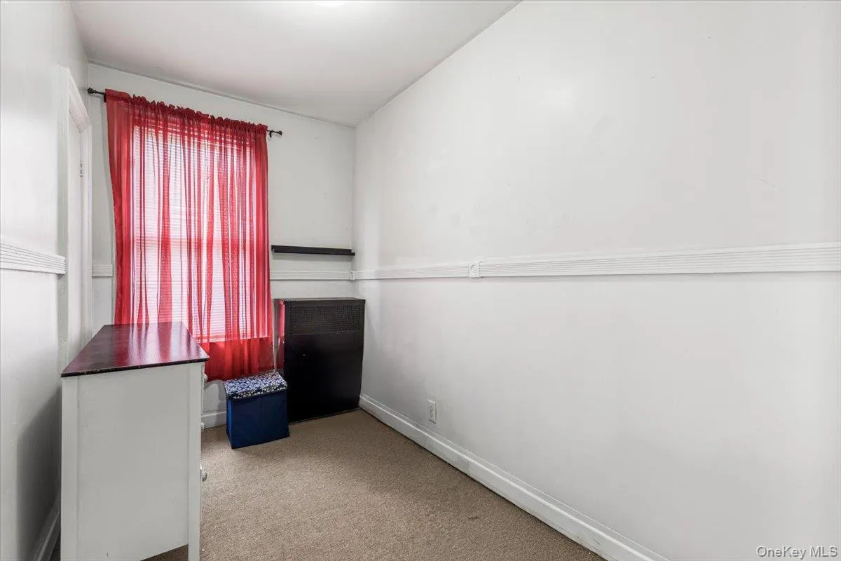 4212 Wilder Avenue, New York, NY, 4 Bedrooms Bedrooms, 9 Rooms Rooms,2 BathroomsBathrooms,Residential,For Rent,Wilder,0,1019555 4212 Wilder Avenue, New York, NY, 4 Bedrooms Bedrooms, 9 Rooms Rooms,2 BathroomsBathrooms,Residential,For Rent,Wilder,0,1019555