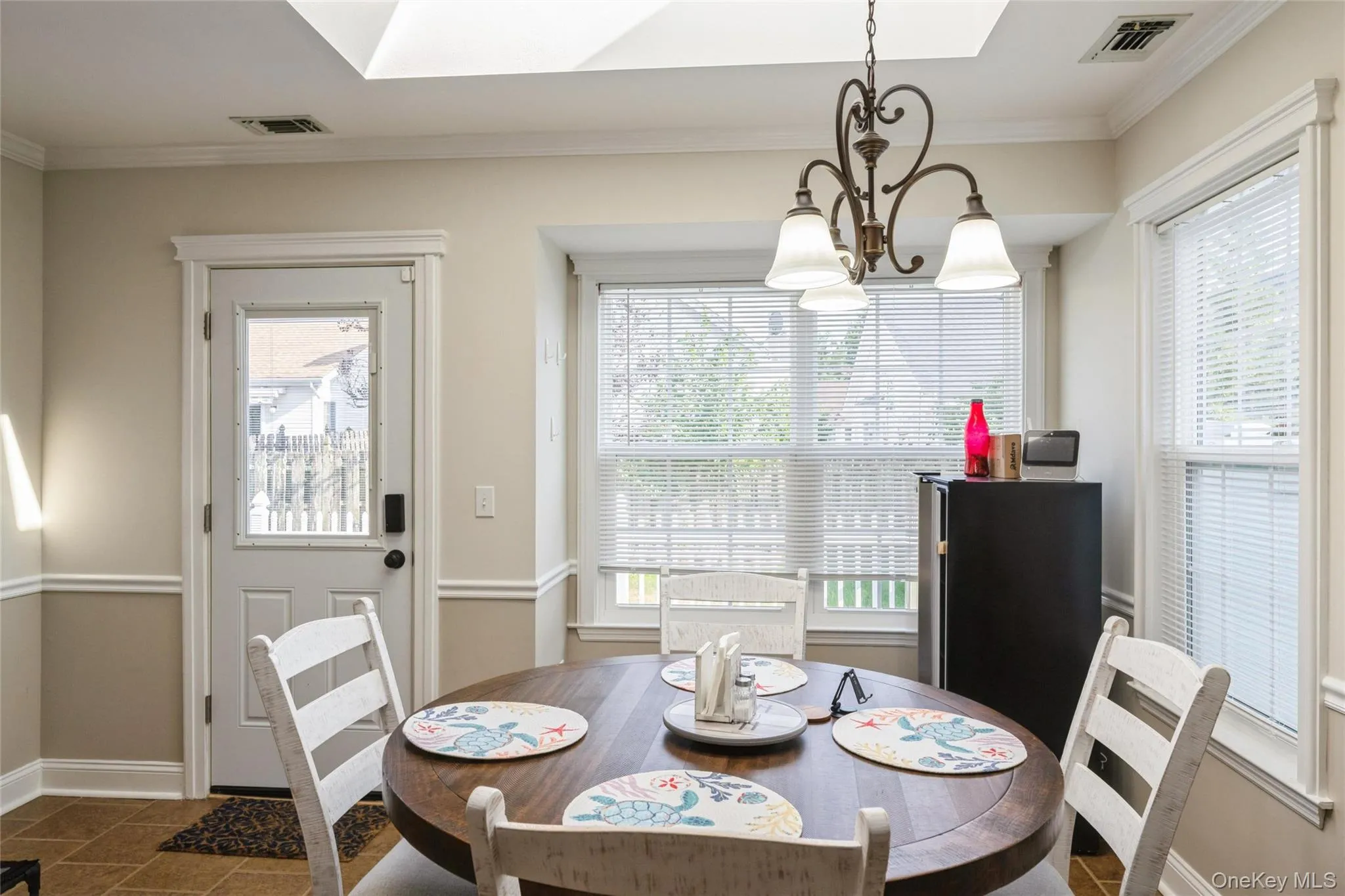 8 Jennifer Lane, Brookhaven, NY, 3 Bedrooms Bedrooms, 7 Rooms Rooms,2 BathroomsBathrooms,Residential,For Rent,Jennifer,0,1019561 8 Jennifer Lane, Brookhaven, NY, 3 Bedrooms Bedrooms, 7 Rooms Rooms,2 BathroomsBathrooms,Residential,For Rent,Jennifer,0,1019561