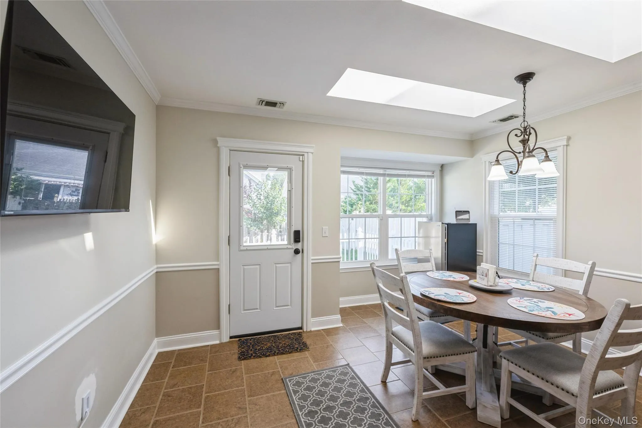 8 Jennifer Lane, Brookhaven, NY, 3 Bedrooms Bedrooms, 7 Rooms Rooms,2 BathroomsBathrooms,Residential,For Rent,Jennifer,0,1019561 8 Jennifer Lane, Brookhaven, NY, 3 Bedrooms Bedrooms, 7 Rooms Rooms,2 BathroomsBathrooms,Residential,For Rent,Jennifer,0,1019561