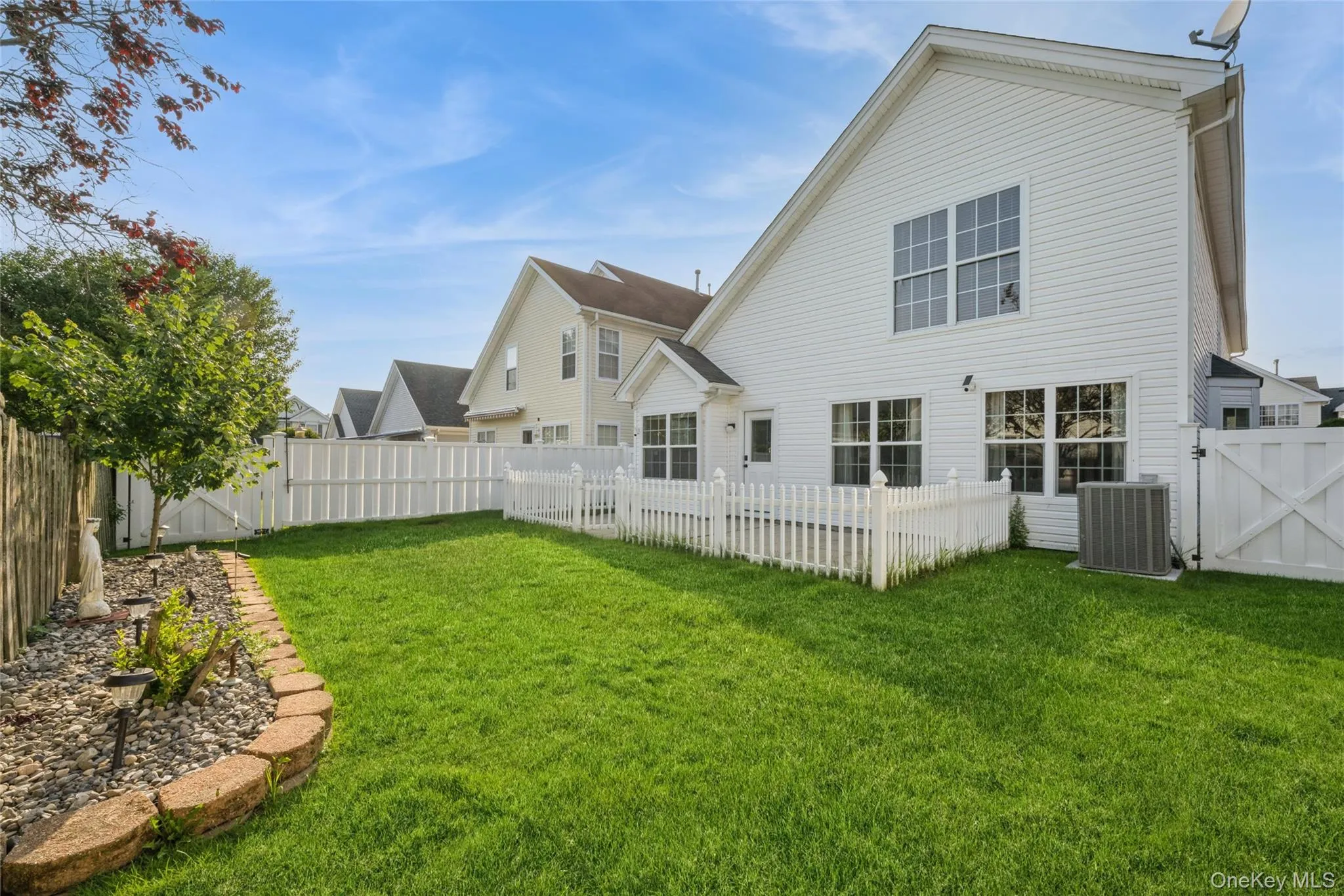 8 Jennifer Lane, Brookhaven, NY, 3 Bedrooms Bedrooms, 7 Rooms Rooms,2 BathroomsBathrooms,Residential,For Rent,Jennifer,0,1019561 8 Jennifer Lane, Brookhaven, NY, 3 Bedrooms Bedrooms, 7 Rooms Rooms,2 BathroomsBathrooms,Residential,For Rent,Jennifer,0,1019561