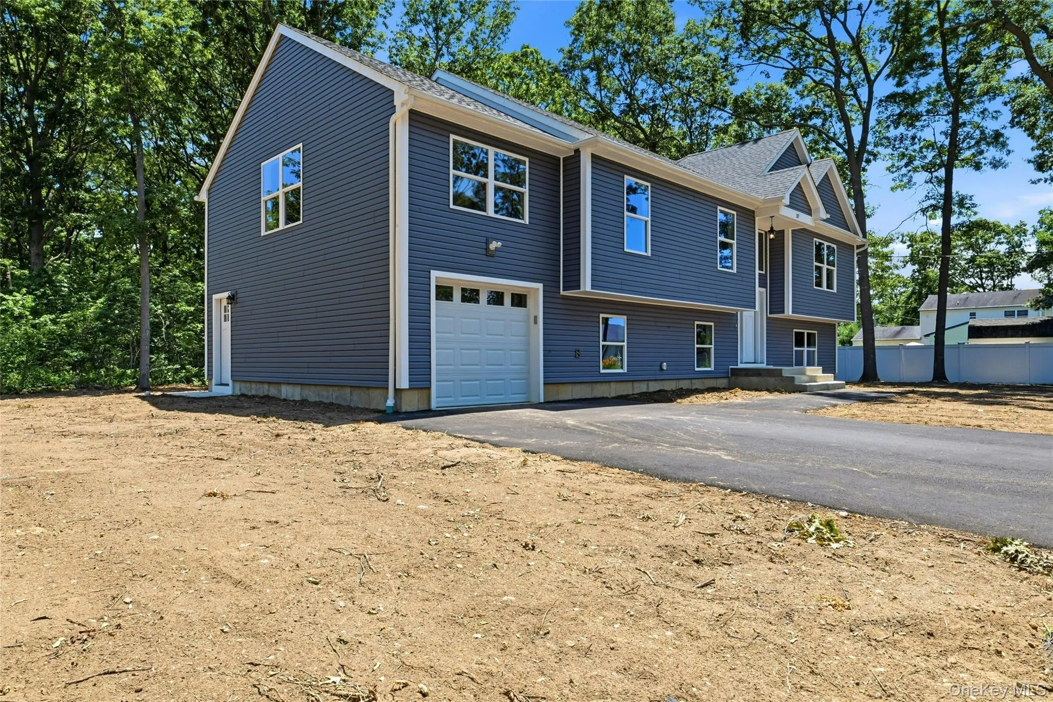 37 2nd Street, Brookhaven, NY, 4 Bedrooms Bedrooms, 6 Rooms Rooms,3 BathroomsBathrooms,Residential,For Rent,2nd,0,1019562 37 2nd Street, Brookhaven, NY, 4 Bedrooms Bedrooms, 6 Rooms Rooms,3 BathroomsBathrooms,Residential,For Rent,2nd,0,1019562