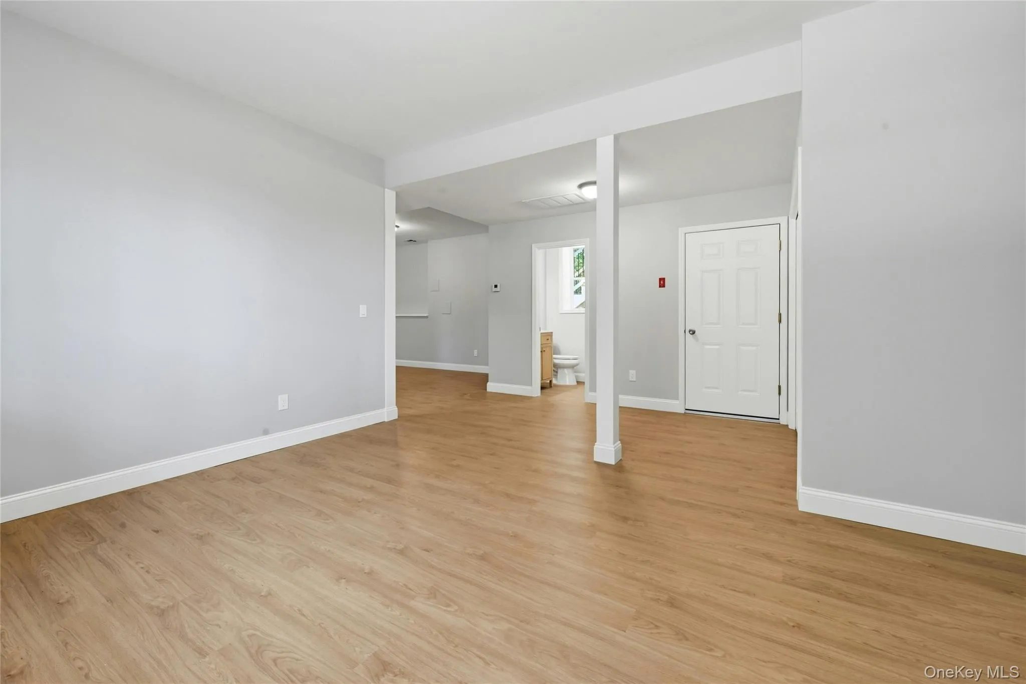 37 2nd Street, Brookhaven, NY, 4 Bedrooms Bedrooms, 6 Rooms Rooms,3 BathroomsBathrooms,Residential,For Rent,2nd,0,1019562 37 2nd Street, Brookhaven, NY, 4 Bedrooms Bedrooms, 6 Rooms Rooms,3 BathroomsBathrooms,Residential,For Rent,2nd,0,1019562