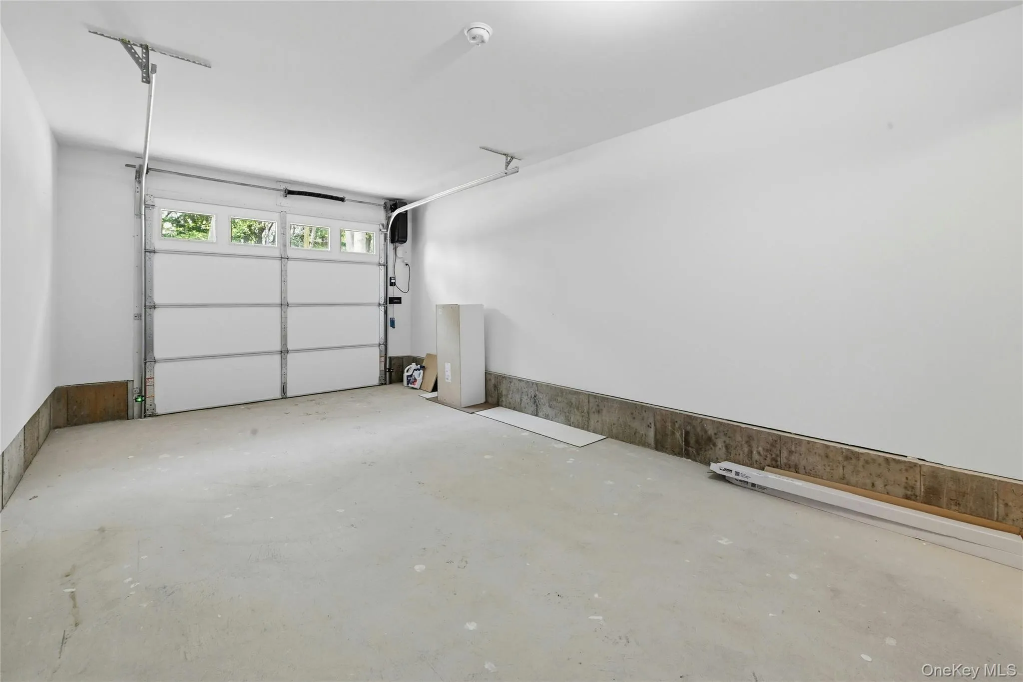37 2nd Street, Brookhaven, NY, 4 Bedrooms Bedrooms, 6 Rooms Rooms,3 BathroomsBathrooms,Residential,For Rent,2nd,0,1019562 37 2nd Street, Brookhaven, NY, 4 Bedrooms Bedrooms, 6 Rooms Rooms,3 BathroomsBathrooms,Residential,For Rent,2nd,0,1019562