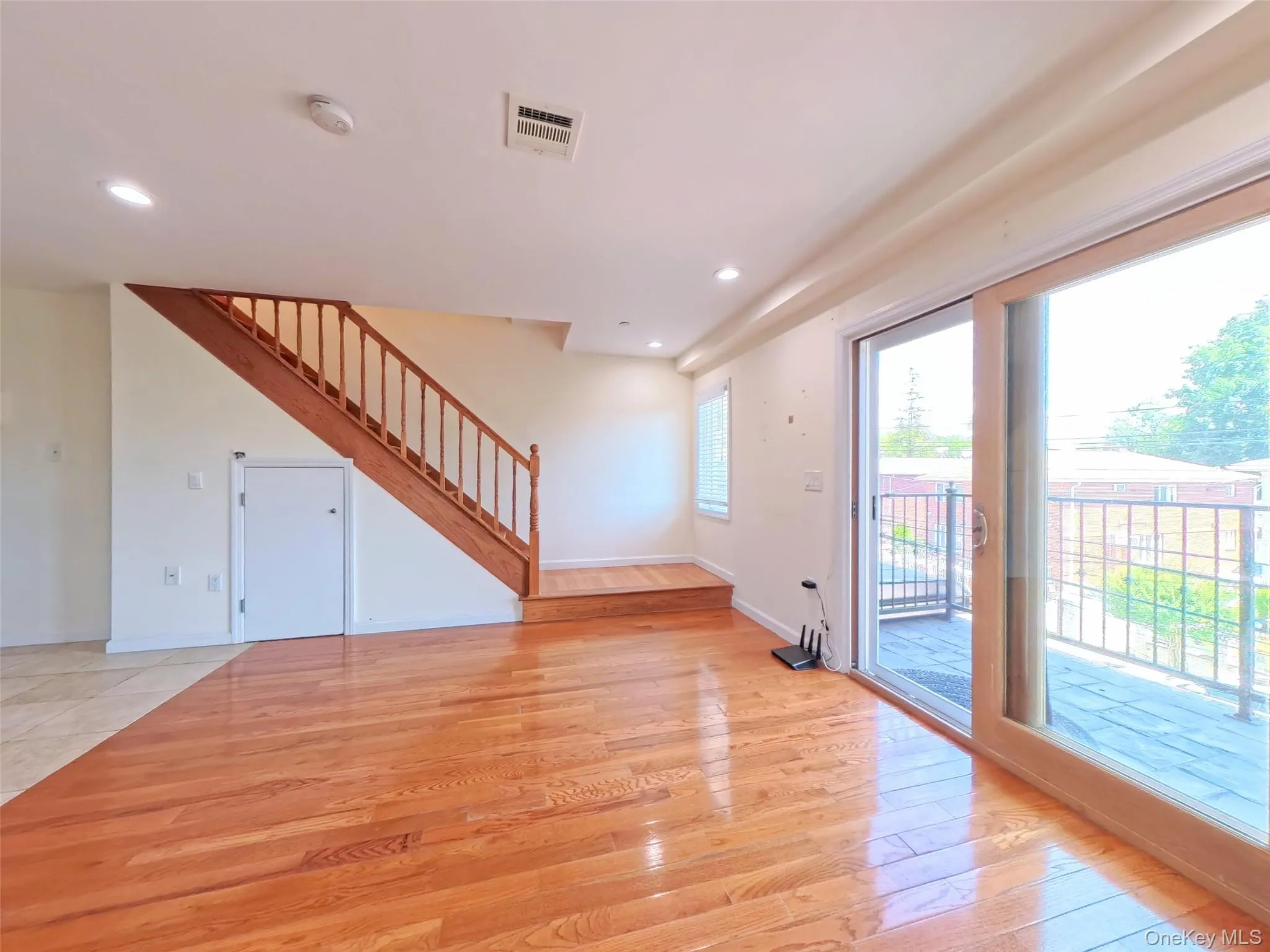 4038 194th Street, New York, NY, 2 Bedrooms Bedrooms, 4 Rooms Rooms,2 BathroomsBathrooms,Residential,For Rent,194th,0,1019564 4038 194th Street, New York, NY, 2 Bedrooms Bedrooms, 4 Rooms Rooms,2 BathroomsBathrooms,Residential,For Rent,194th,0,1019564