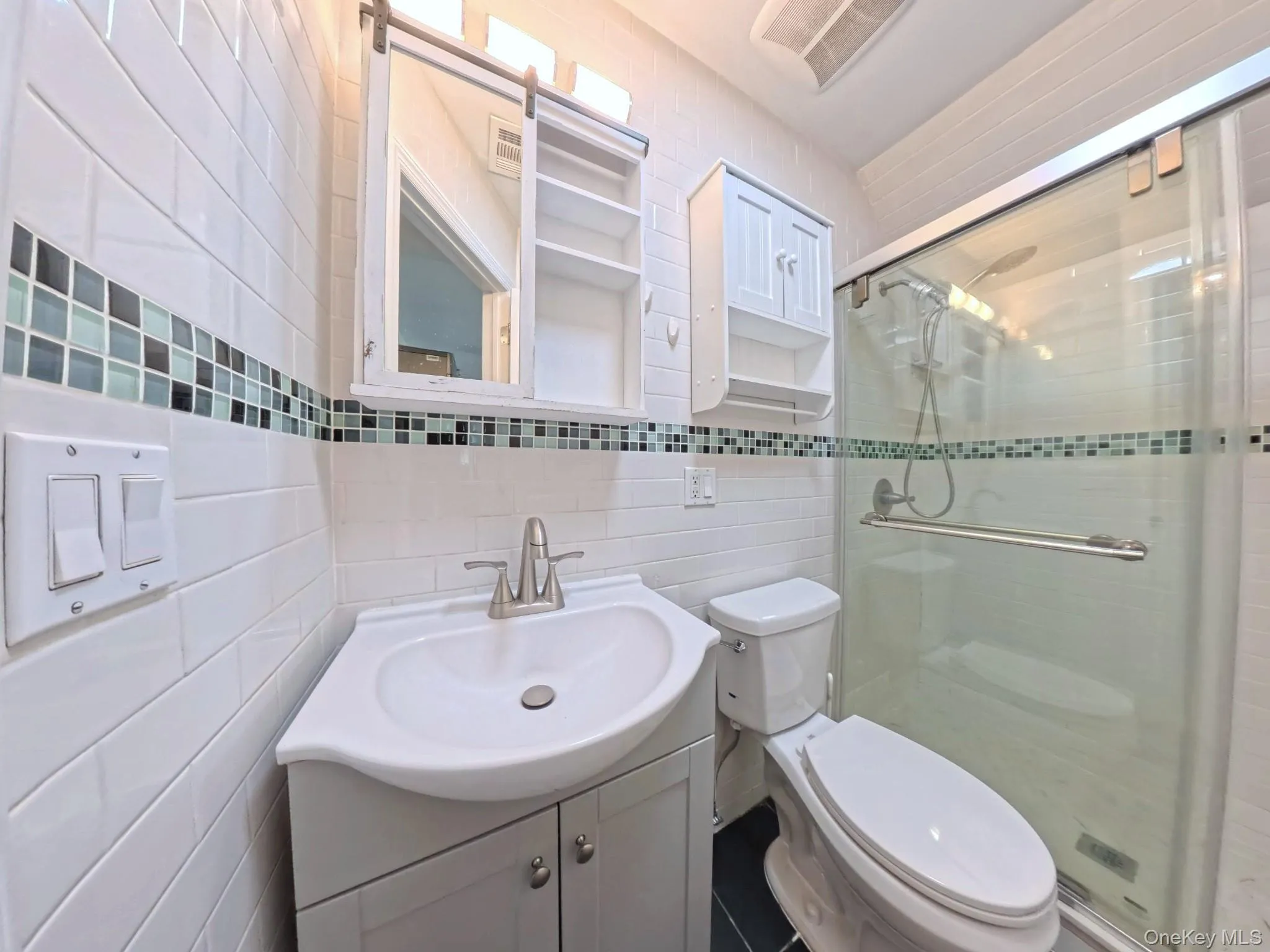 4038 194th Street, New York, NY, 2 Bedrooms Bedrooms, 4 Rooms Rooms,2 BathroomsBathrooms,Residential,For Rent,194th,0,1019564 4038 194th Street, New York, NY, 2 Bedrooms Bedrooms, 4 Rooms Rooms,2 BathroomsBathrooms,Residential,For Rent,194th,0,1019564