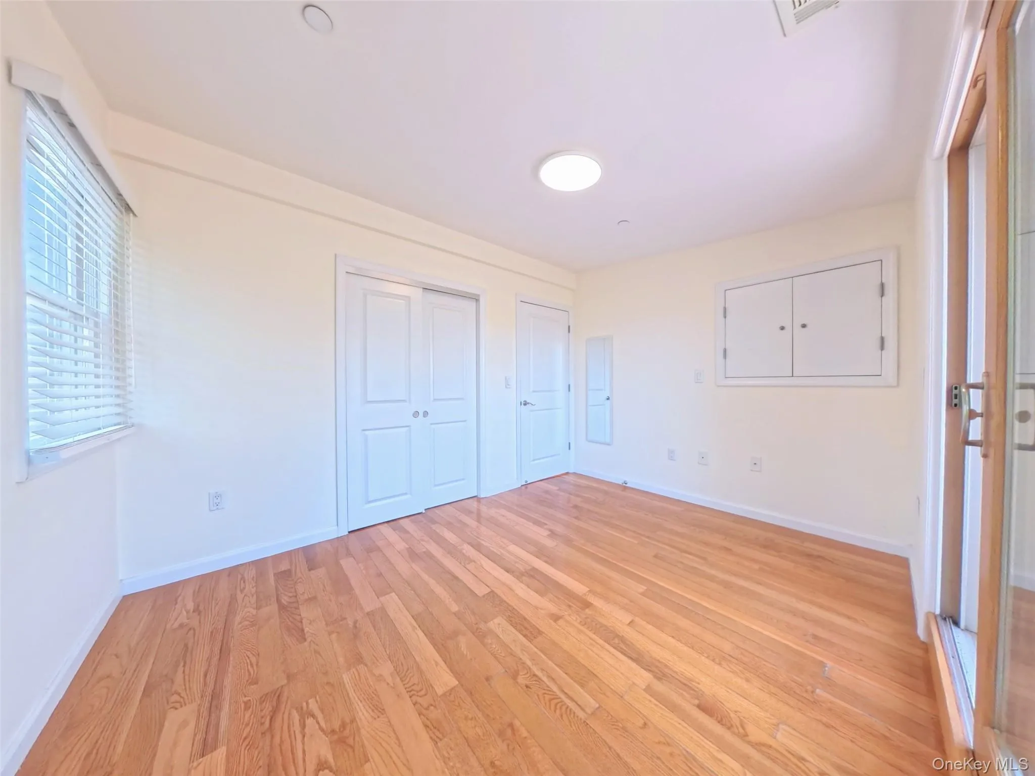 4038 194th Street, New York, NY, 2 Bedrooms Bedrooms, 4 Rooms Rooms,2 BathroomsBathrooms,Residential,For Rent,194th,0,1019564 4038 194th Street, New York, NY, 2 Bedrooms Bedrooms, 4 Rooms Rooms,2 BathroomsBathrooms,Residential,For Rent,194th,0,1019564