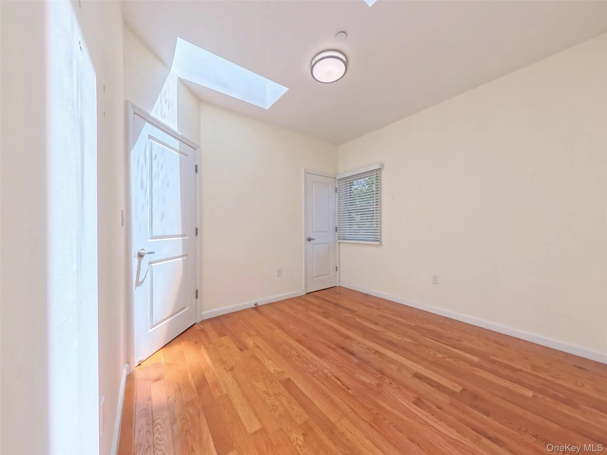 4038 194th Street, New York, NY, 2 Bedrooms Bedrooms, 4 Rooms Rooms,2 BathroomsBathrooms,Residential,For Rent,194th,0,1019564 4038 194th Street, New York, NY, 2 Bedrooms Bedrooms, 4 Rooms Rooms,2 BathroomsBathrooms,Residential,For Rent,194th,0,1019564