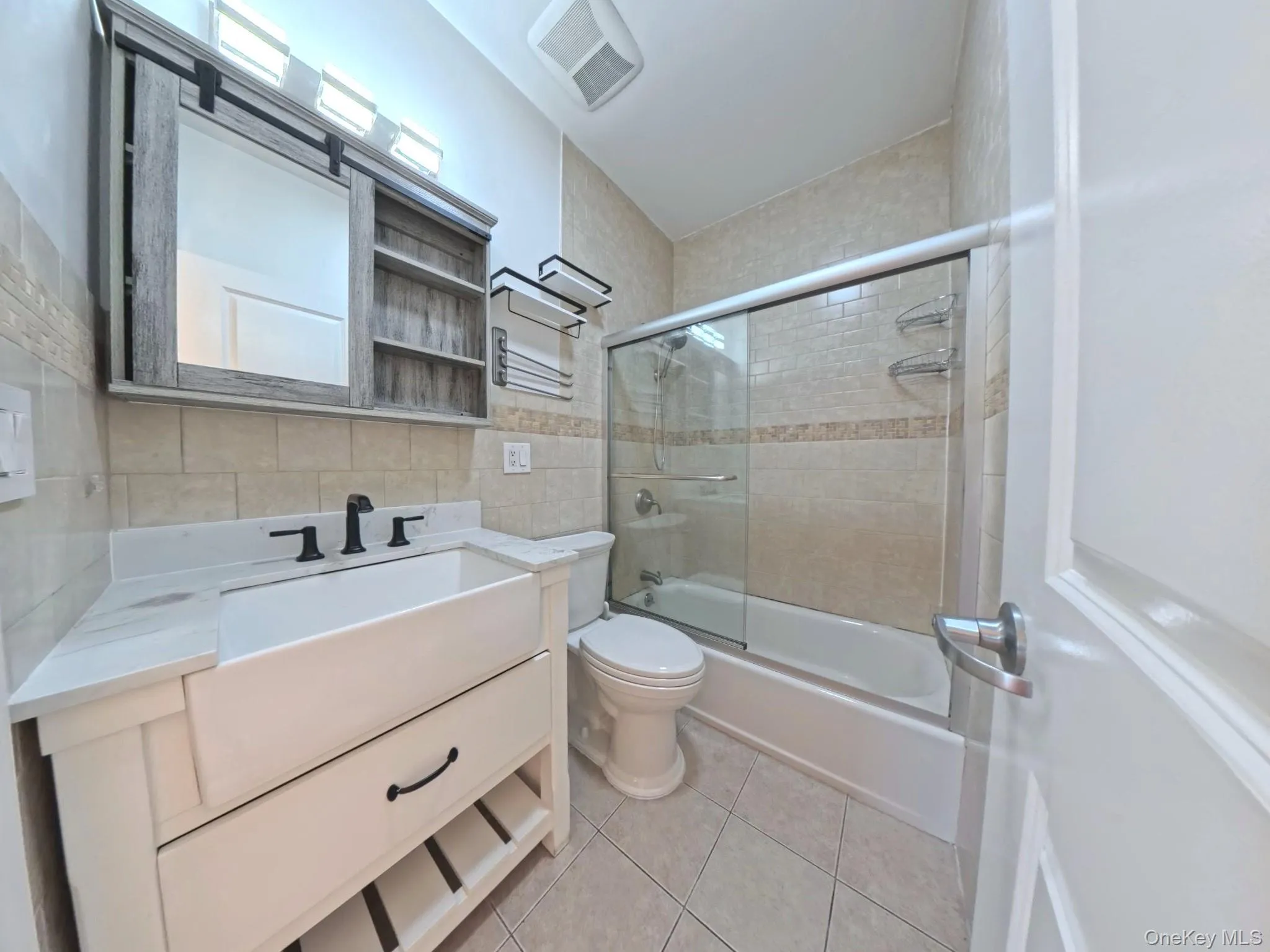 4038 194th Street, New York, NY, 2 Bedrooms Bedrooms, 4 Rooms Rooms,2 BathroomsBathrooms,Residential,For Rent,194th,0,1019564 4038 194th Street, New York, NY, 2 Bedrooms Bedrooms, 4 Rooms Rooms,2 BathroomsBathrooms,Residential,For Rent,194th,0,1019564
