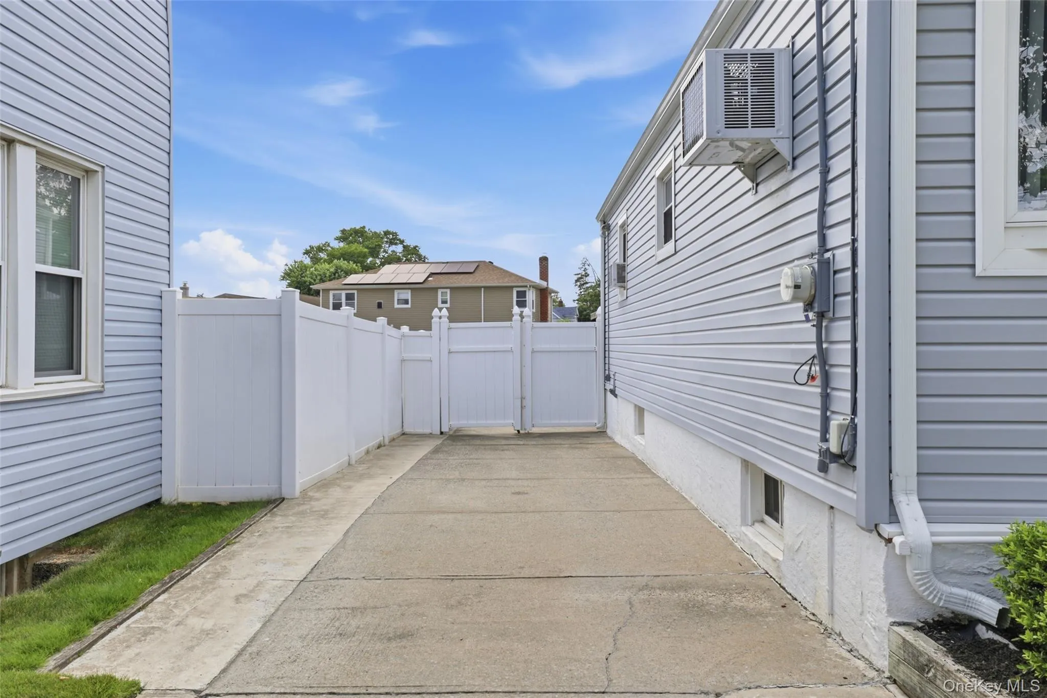 64 Lehrer Avenue, Hempstead, NY, 4 Bedrooms Bedrooms, 6 Rooms Rooms,1 BathroomBathrooms,Residential,For Rent,Lehrer,0,1019565 64 Lehrer Avenue, Hempstead, NY, 4 Bedrooms Bedrooms, 6 Rooms Rooms,1 BathroomBathrooms,Residential,For Rent,Lehrer,0,1019565