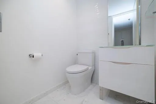 Half Bath on 1st Floor Half Bath on 1st Floor