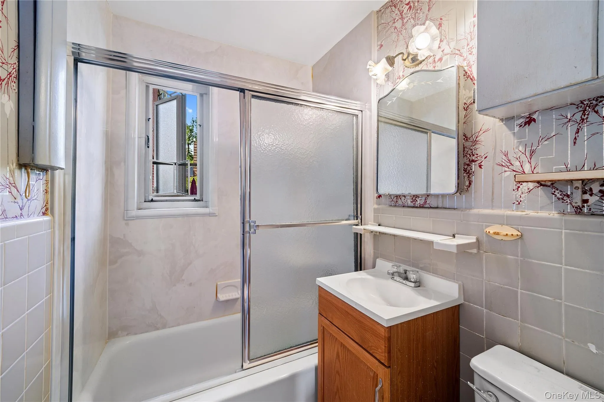 227-23 Hillside Avenue, New York, NY, 2 Bedrooms Bedrooms, 5 Rooms Rooms,1 BathroomBathrooms,Residential,For Rent,Hillside,0,1019569 227-23 Hillside Avenue, New York, NY, 2 Bedrooms Bedrooms, 5 Rooms Rooms,1 BathroomBathrooms,Residential,For Rent,Hillside,0,1019569