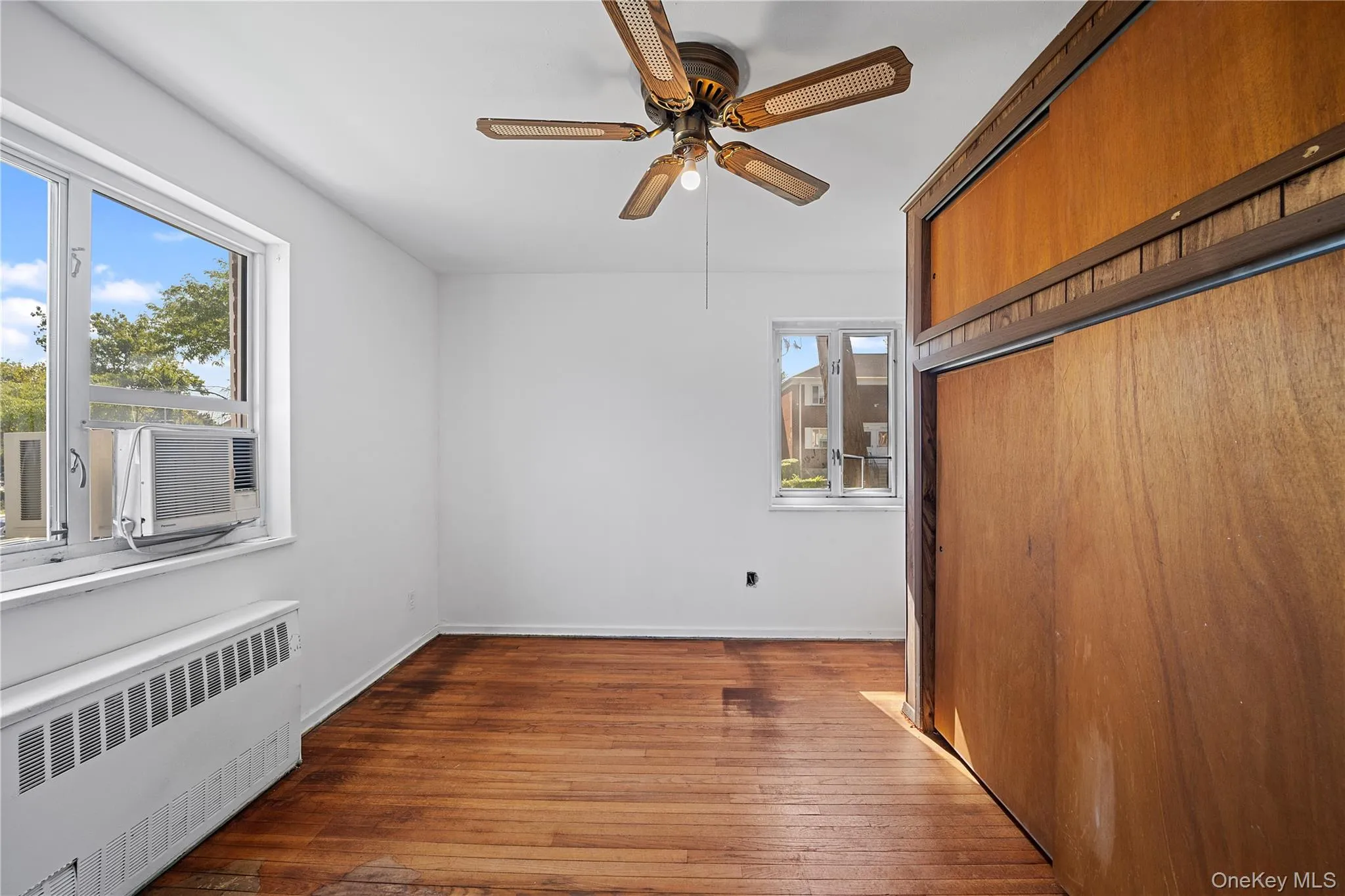 227-23 Hillside Avenue, New York, NY, 2 Bedrooms Bedrooms, 5 Rooms Rooms,1 BathroomBathrooms,Residential,For Rent,Hillside,0,1019569 227-23 Hillside Avenue, New York, NY, 2 Bedrooms Bedrooms, 5 Rooms Rooms,1 BathroomBathrooms,Residential,For Rent,Hillside,0,1019569