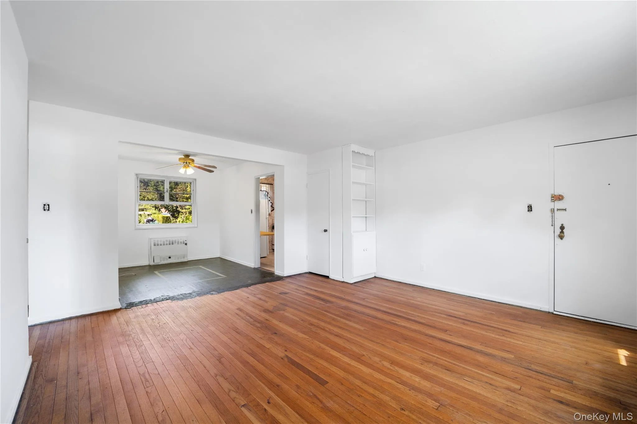 227-23 Hillside Avenue, New York, NY, 2 Bedrooms Bedrooms, 5 Rooms Rooms,1 BathroomBathrooms,Residential,For Rent,Hillside,0,1019569 227-23 Hillside Avenue, New York, NY, 2 Bedrooms Bedrooms, 5 Rooms Rooms,1 BathroomBathrooms,Residential,For Rent,Hillside,0,1019569