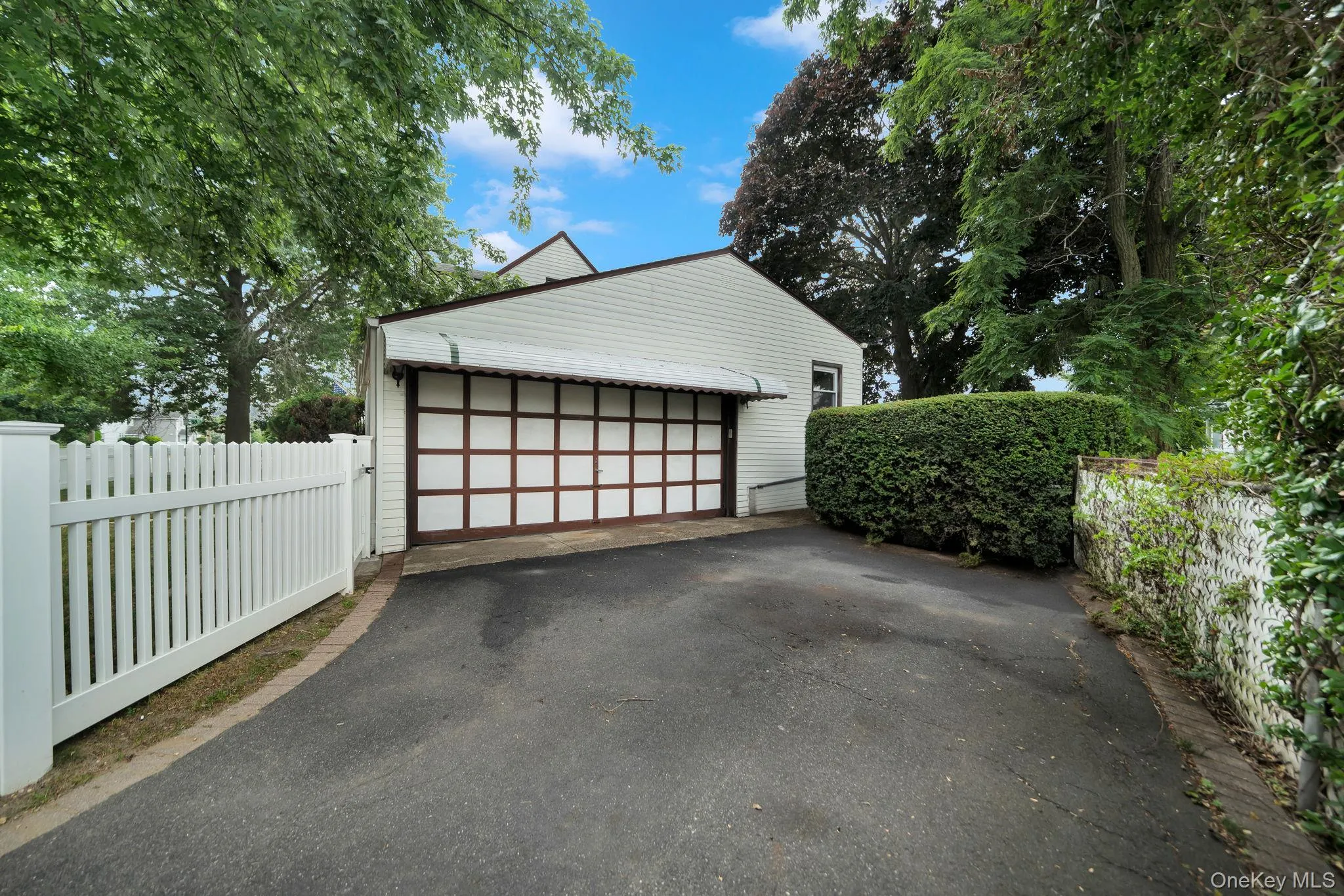 1582 Bellmore Road, Hempstead, NY, 4 Bedrooms Bedrooms, 8 Rooms Rooms,2 BathroomsBathrooms,Residential,For Rent,Bellmore,0,1019573 1582 Bellmore Road, Hempstead, NY, 4 Bedrooms Bedrooms, 8 Rooms Rooms,2 BathroomsBathrooms,Residential,For Rent,Bellmore,0,1019573