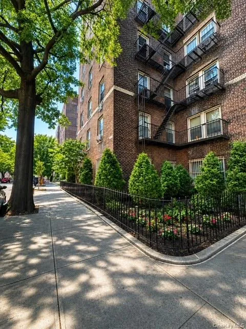 48-20 44th Street, New York, NY, 1 Bedroom Bedrooms, 3 Rooms Rooms,1 BathroomBathrooms,Residential,For Rent,44th,0,1019574 48-20 44th Street, New York, NY, 1 Bedroom Bedrooms, 3 Rooms Rooms,1 BathroomBathrooms,Residential,For Rent,44th,0,1019574