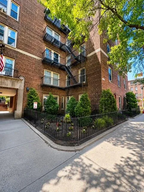 48-20 44th Street, New York, NY, 1 Bedroom Bedrooms, 3 Rooms Rooms,1 BathroomBathrooms,Residential,For Rent,44th,0,1019574 48-20 44th Street, New York, NY, 1 Bedroom Bedrooms, 3 Rooms Rooms,1 BathroomBathrooms,Residential,For Rent,44th,0,1019574