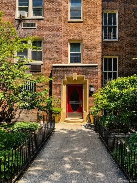 48-20 44th Street, New York, NY, 1 Bedroom Bedrooms, 3 Rooms Rooms,1 BathroomBathrooms,Residential,For Rent,44th,0,1019574 48-20 44th Street, New York, NY, 1 Bedroom Bedrooms, 3 Rooms Rooms,1 BathroomBathrooms,Residential,For Rent,44th,0,1019574