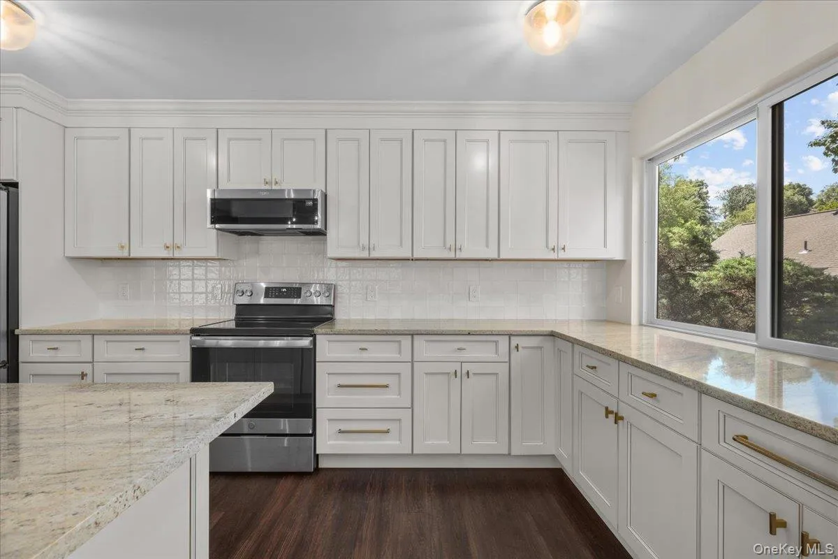 156 Heritage Hills, Somers, NY, 3 Bedrooms Bedrooms, 6 Rooms Rooms,2 BathroomsBathrooms,Residential,For Rent,Heritage,0,1019576 156 Heritage Hills, Somers, NY, 3 Bedrooms Bedrooms, 6 Rooms Rooms,2 BathroomsBathrooms,Residential,For Rent,Heritage,0,1019576