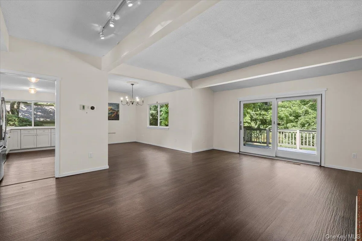 156 Heritage Hills, Somers, NY, 3 Bedrooms Bedrooms, 6 Rooms Rooms,2 BathroomsBathrooms,Residential,For Rent,Heritage,0,1019576 156 Heritage Hills, Somers, NY, 3 Bedrooms Bedrooms, 6 Rooms Rooms,2 BathroomsBathrooms,Residential,For Rent,Heritage,0,1019576