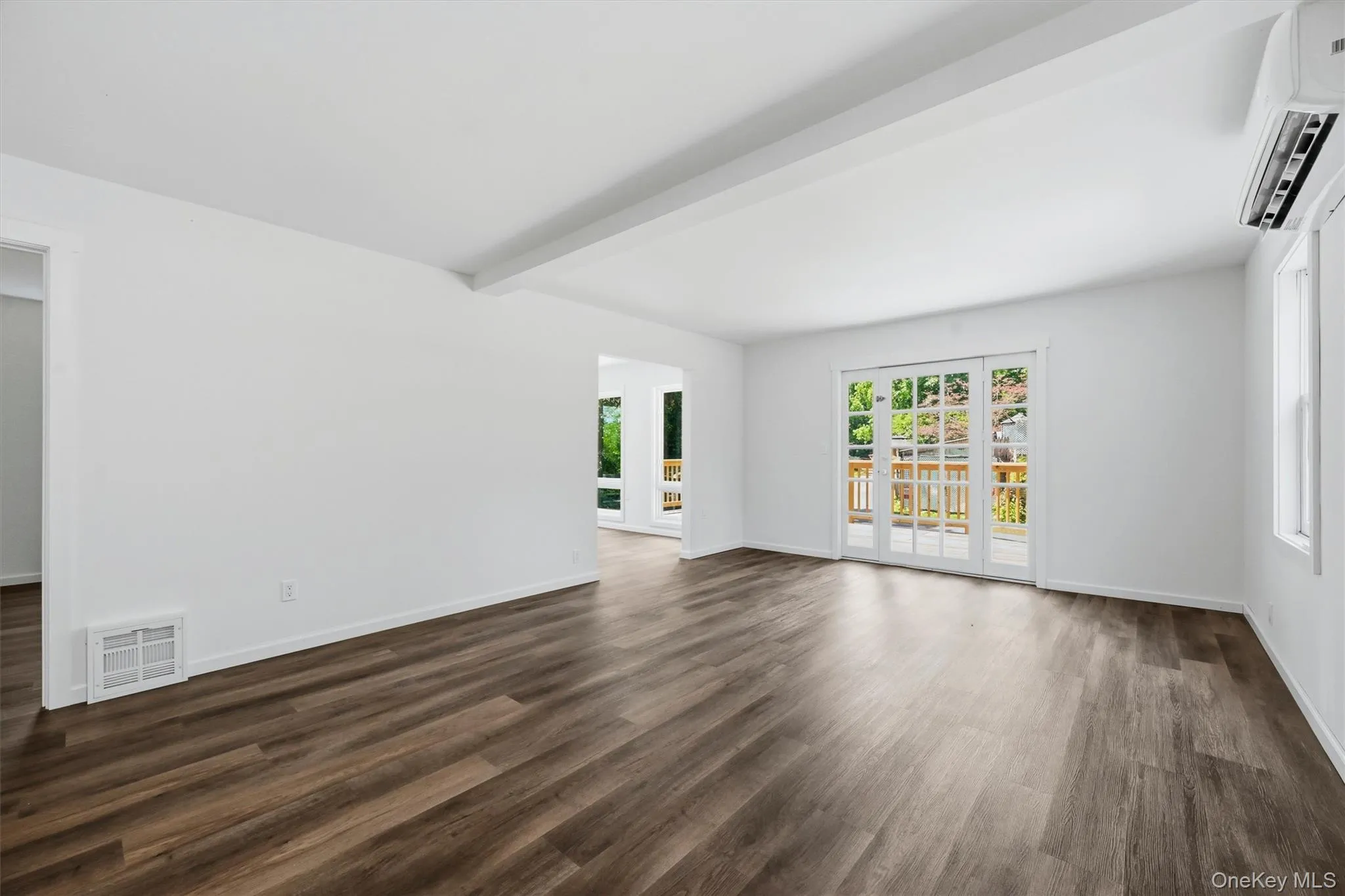 8 Green Road, New Windsor, NY, 5 Bedrooms Bedrooms, 12 Rooms Rooms,2 BathroomsBathrooms,Residential,For Rent,Green,0,1019581 8 Green Road, New Windsor, NY, 5 Bedrooms Bedrooms, 12 Rooms Rooms,2 BathroomsBathrooms,Residential,For Rent,Green,0,1019581