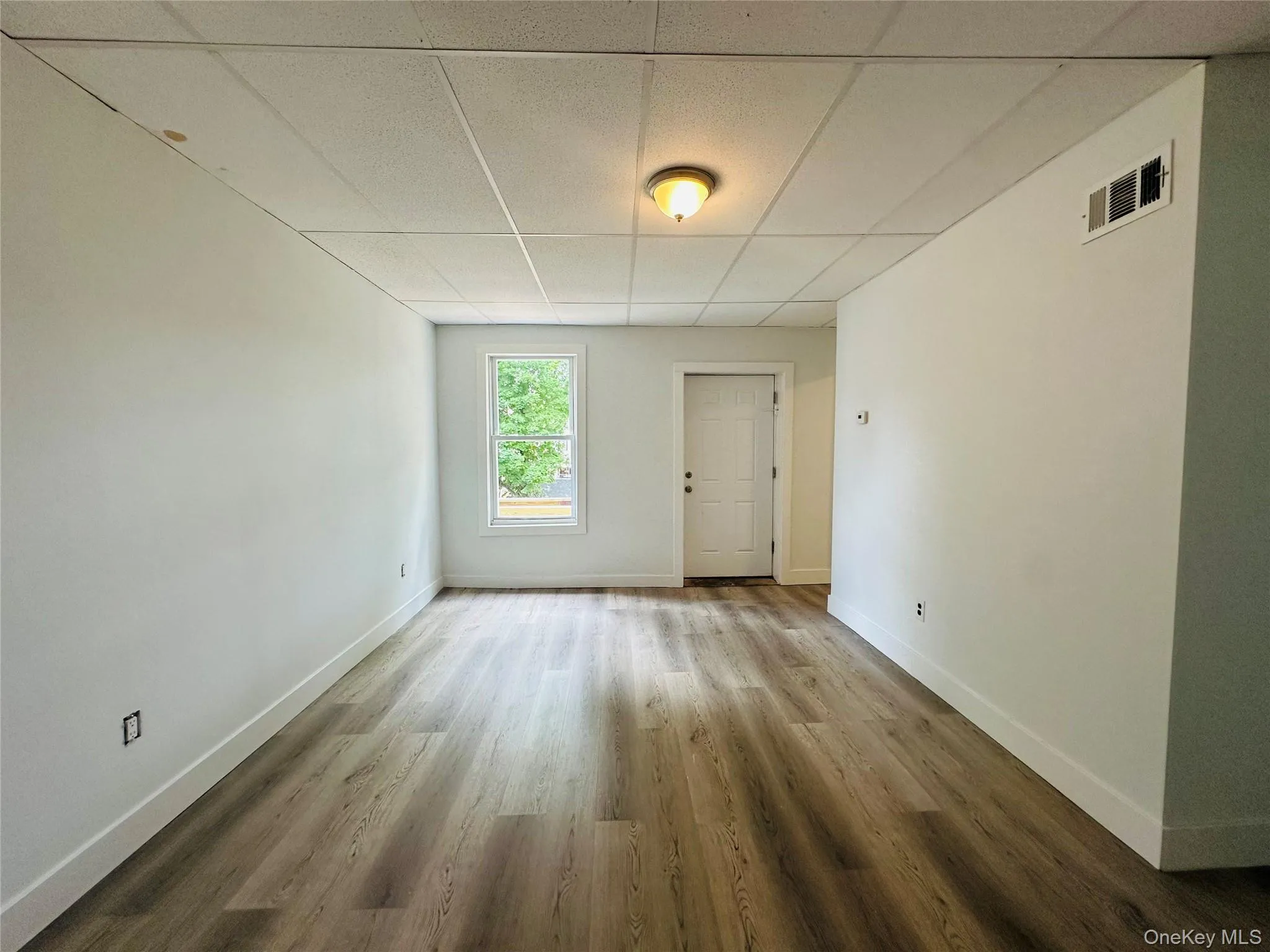 86.5 Garden Street, Poughkeepsie, NY, 1 Bedroom Bedrooms, 3 Rooms Rooms,1 BathroomBathrooms,Residential Lease,For Rent,Garden,0,1019583 86.5 Garden Street, Poughkeepsie, NY, 1 Bedroom Bedrooms, 3 Rooms Rooms,1 BathroomBathrooms,Residential Lease,For Rent,Garden,0,1019583
