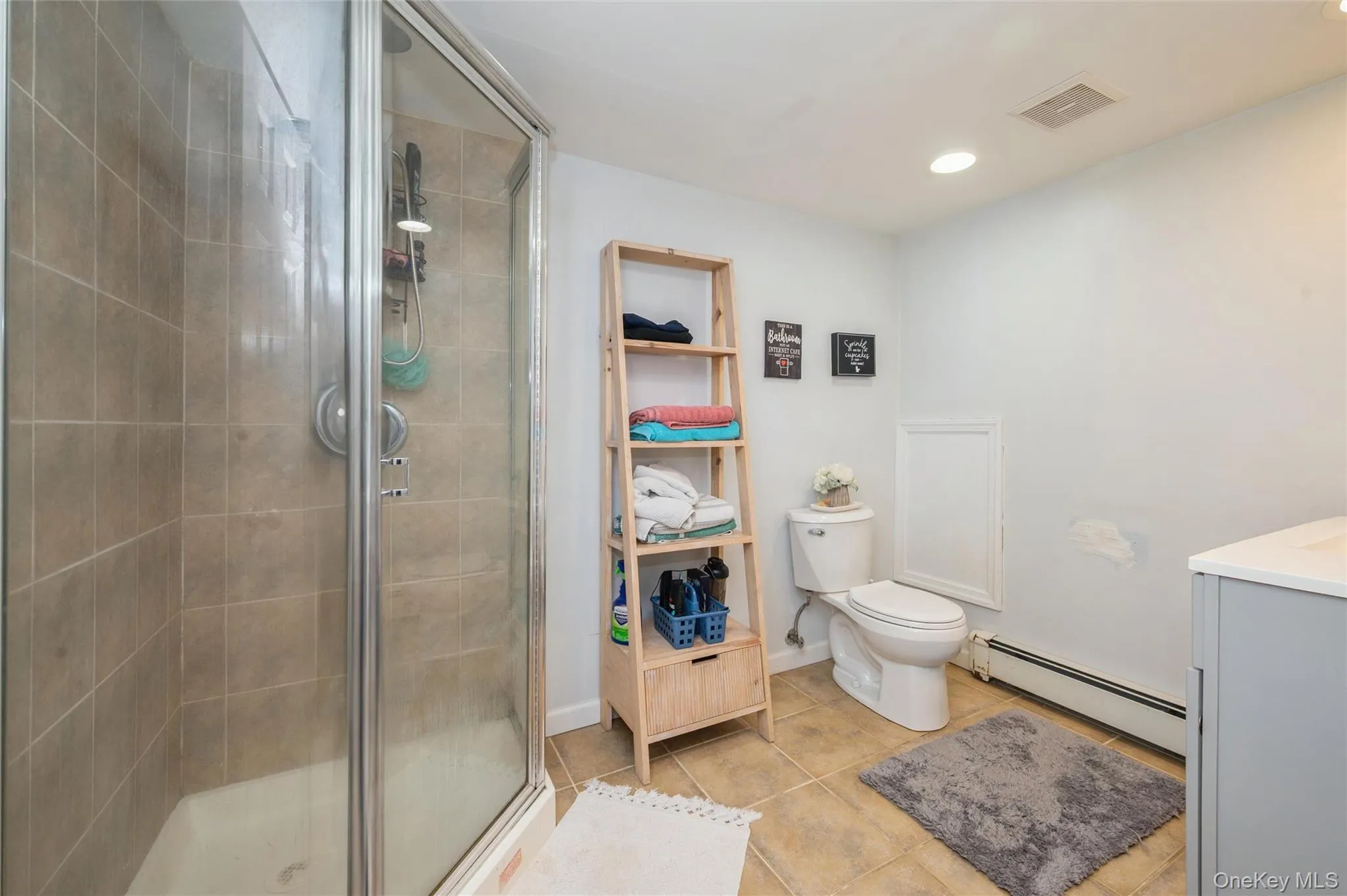 389 Briarwood Road, Oyster Bay, NY, 3 Bedrooms Bedrooms, 7 Rooms Rooms,2 BathroomsBathrooms,Residential,For Rent,Briarwood,0,1019588 389 Briarwood Road, Oyster Bay, NY, 3 Bedrooms Bedrooms, 7 Rooms Rooms,2 BathroomsBathrooms,Residential,For Rent,Briarwood,0,1019588