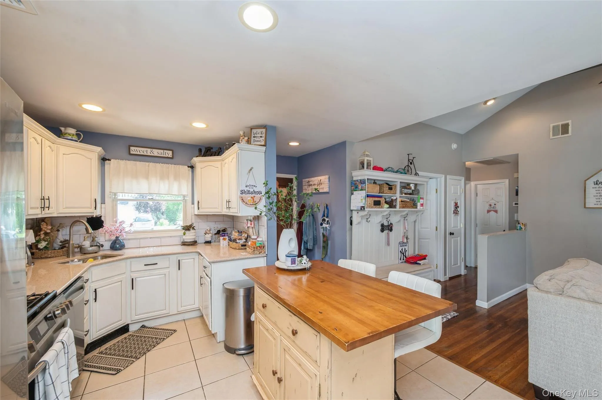 389 Briarwood Road, Oyster Bay, NY, 3 Bedrooms Bedrooms, 7 Rooms Rooms,2 BathroomsBathrooms,Residential,For Rent,Briarwood,0,1019588 389 Briarwood Road, Oyster Bay, NY, 3 Bedrooms Bedrooms, 7 Rooms Rooms,2 BathroomsBathrooms,Residential,For Rent,Briarwood,0,1019588