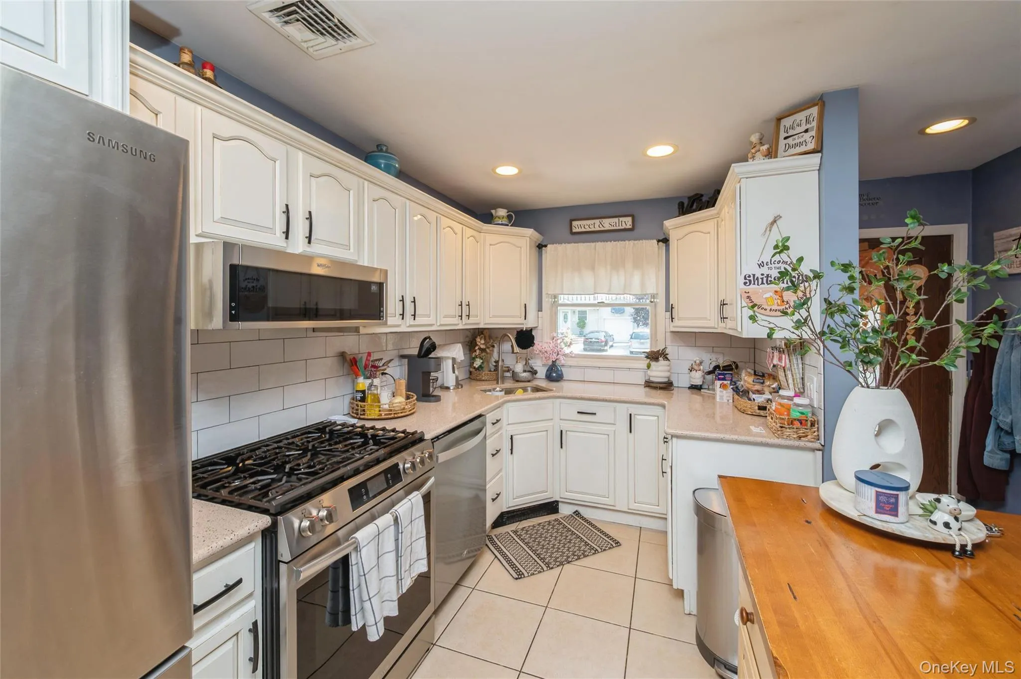 389 Briarwood Road, Oyster Bay, NY, 3 Bedrooms Bedrooms, 7 Rooms Rooms,2 BathroomsBathrooms,Residential,For Rent,Briarwood,0,1019588 389 Briarwood Road, Oyster Bay, NY, 3 Bedrooms Bedrooms, 7 Rooms Rooms,2 BathroomsBathrooms,Residential,For Rent,Briarwood,0,1019588
