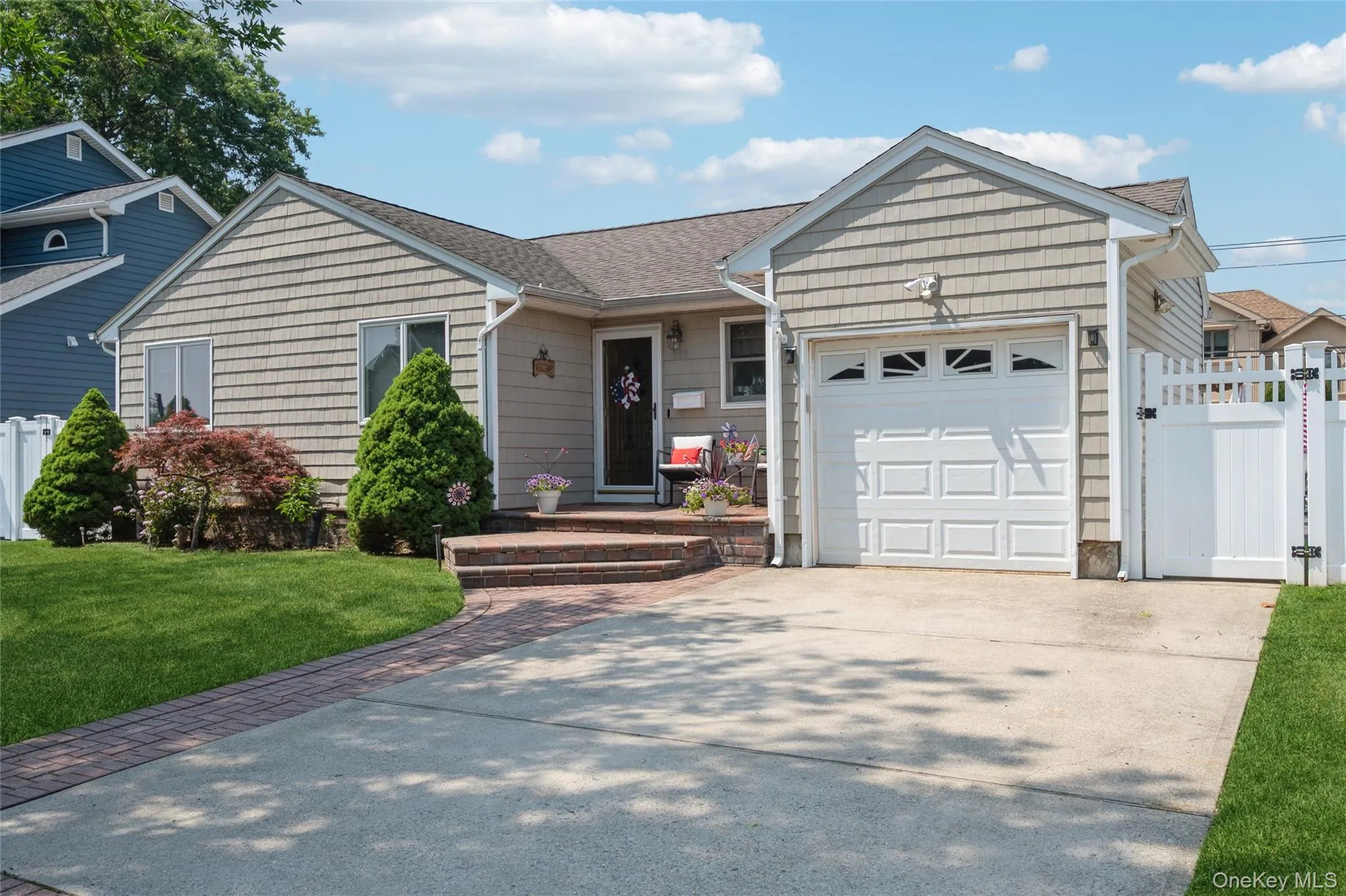 389 Briarwood Road, Oyster Bay, NY, 3 Bedrooms Bedrooms, 7 Rooms Rooms,2 BathroomsBathrooms,Residential,For Rent,Briarwood,0,1019588 389 Briarwood Road, Oyster Bay, NY, 3 Bedrooms Bedrooms, 7 Rooms Rooms,2 BathroomsBathrooms,Residential,For Rent,Briarwood,0,1019588