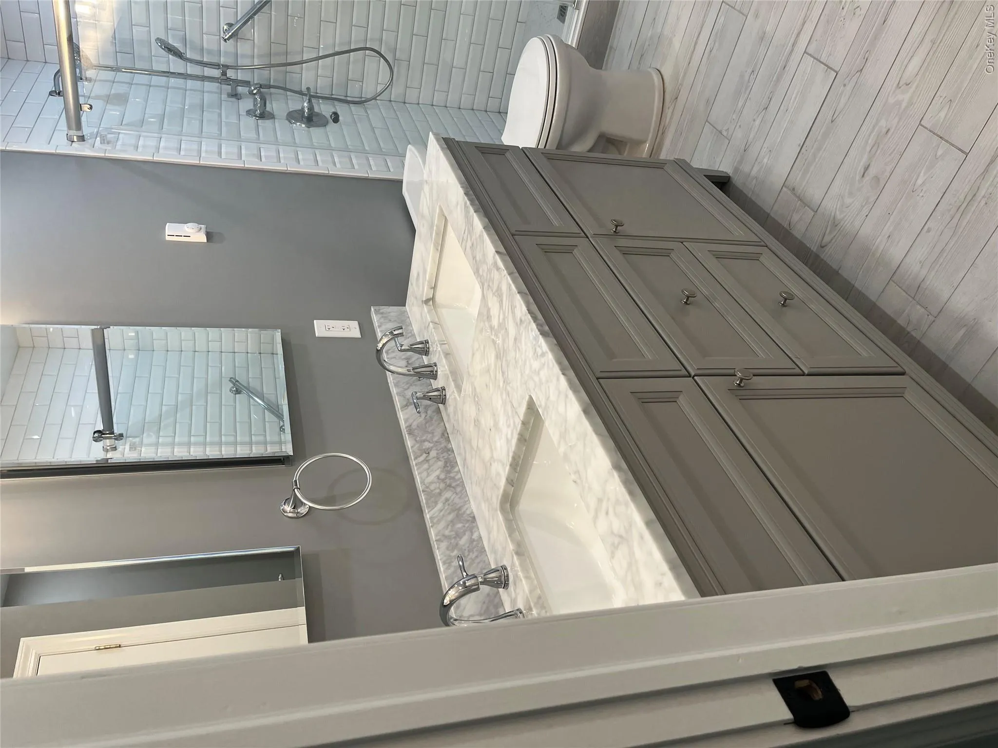 318 Woodbridge Drive, Brookhaven, NY, 2 Bedrooms Bedrooms, 5 Rooms Rooms,2 BathroomsBathrooms,Residential Lease,For Rent,Woodbridge,0,1019590 318 Woodbridge Drive, Brookhaven, NY, 2 Bedrooms Bedrooms, 5 Rooms Rooms,2 BathroomsBathrooms,Residential Lease,For Rent,Woodbridge,0,1019590