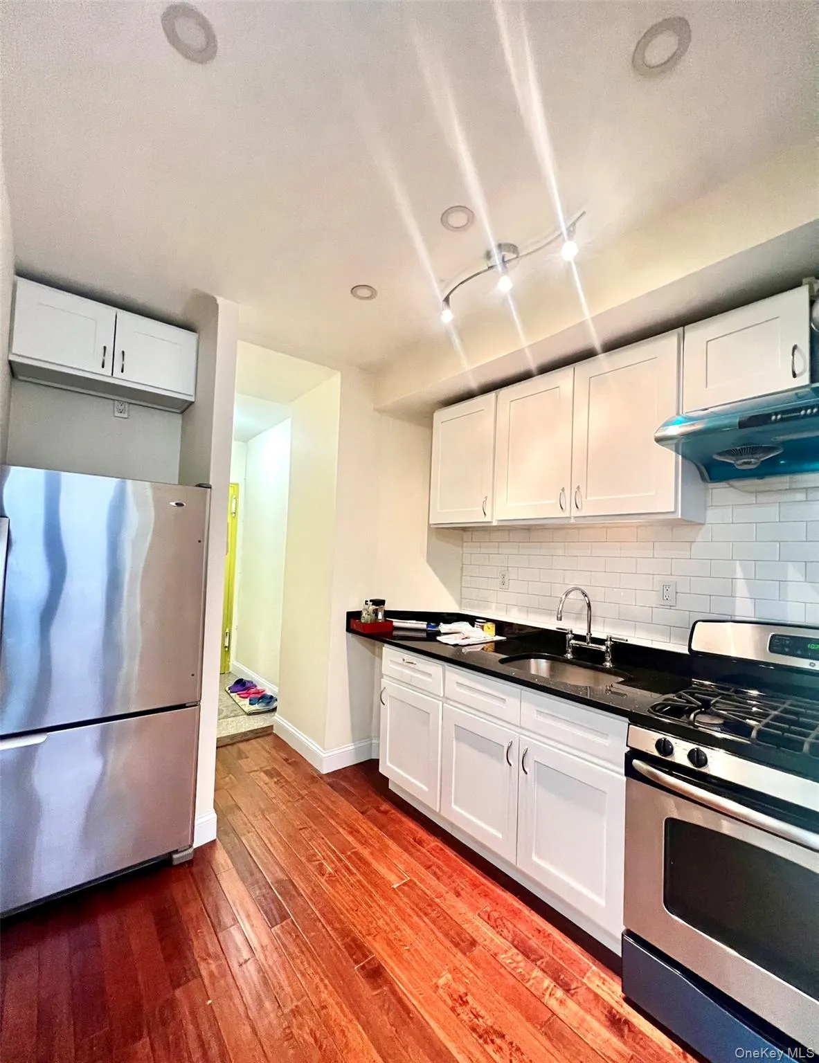 82-01 Britton Avenue, New York, NY, 1 Bedroom Bedrooms, 3 Rooms Rooms,1 BathroomBathrooms,Residential,For Rent,Britton,0,1019594 82-01 Britton Avenue, New York, NY, 1 Bedroom Bedrooms, 3 Rooms Rooms,1 BathroomBathrooms,Residential,For Rent,Britton,0,1019594