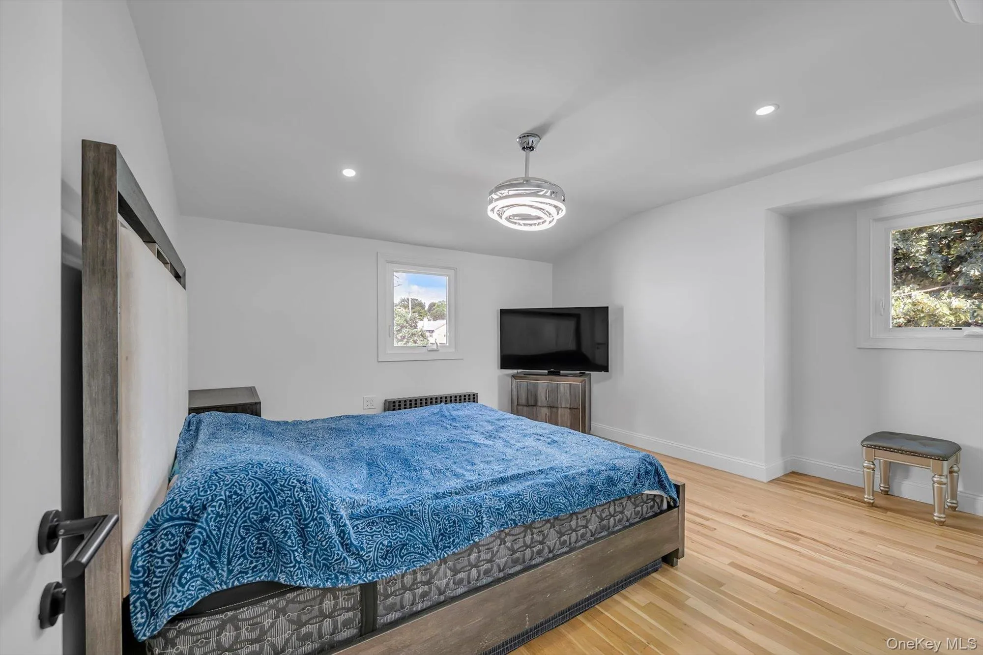206-15 Richland Avenue, New York, NY, 5 Bedrooms Bedrooms, 11 Rooms Rooms,3 BathroomsBathrooms,Residential,For Rent,Richland,0,1019596 206-15 Richland Avenue, New York, NY, 5 Bedrooms Bedrooms, 11 Rooms Rooms,3 BathroomsBathrooms,Residential,For Rent,Richland,0,1019596