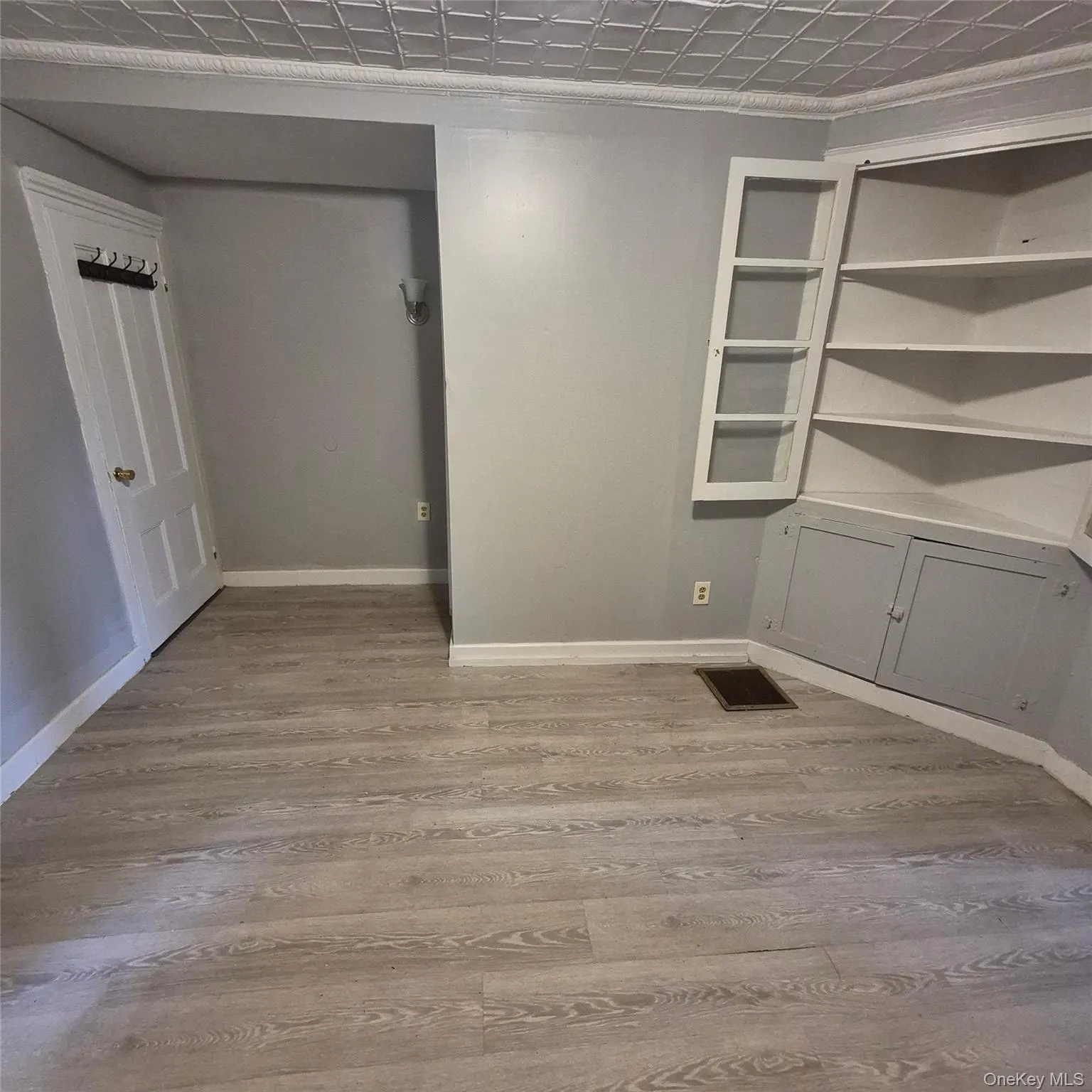 87 Pierpont Street, Kingston, NY, 2 Bedrooms Bedrooms, 5 Rooms Rooms,1 BathroomBathrooms,Residential Lease,For Rent,Pierpont,0,1019599 87 Pierpont Street, Kingston, NY, 2 Bedrooms Bedrooms, 5 Rooms Rooms,1 BathroomBathrooms,Residential Lease,For Rent,Pierpont,0,1019599