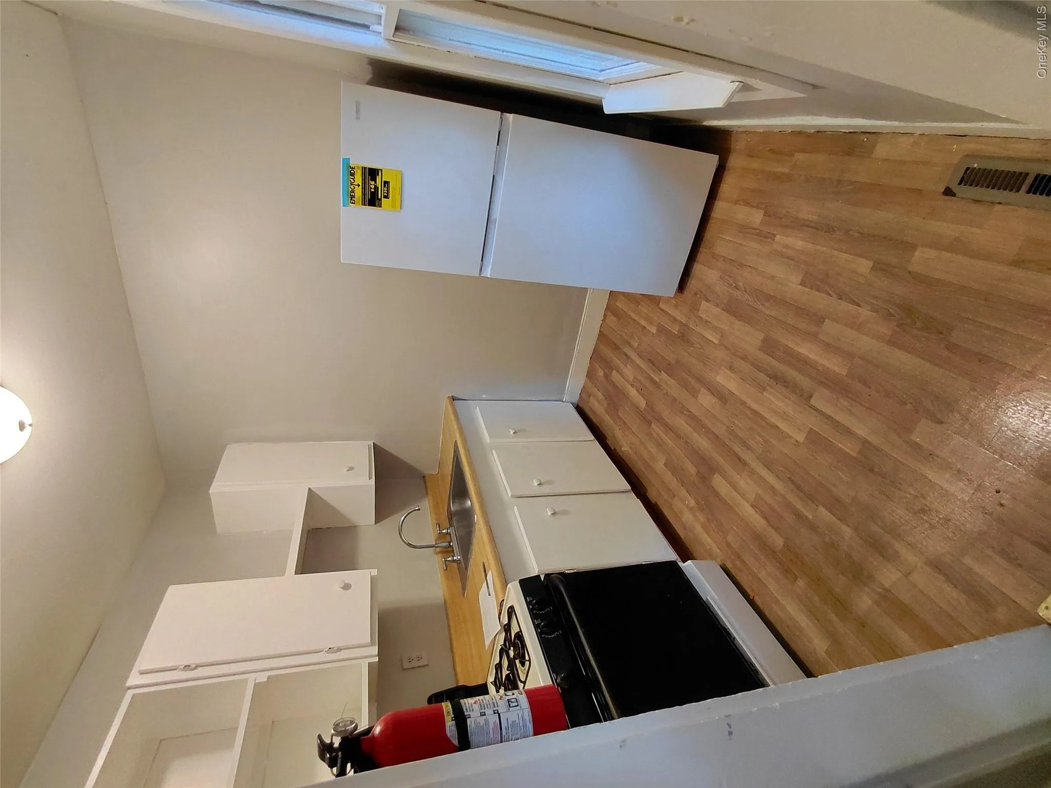 87 Pierpont Street, Kingston, NY, 2 Bedrooms Bedrooms, 5 Rooms Rooms,1 BathroomBathrooms,Residential Lease,For Rent,Pierpont,0,1019599 87 Pierpont Street, Kingston, NY, 2 Bedrooms Bedrooms, 5 Rooms Rooms,1 BathroomBathrooms,Residential Lease,For Rent,Pierpont,0,1019599