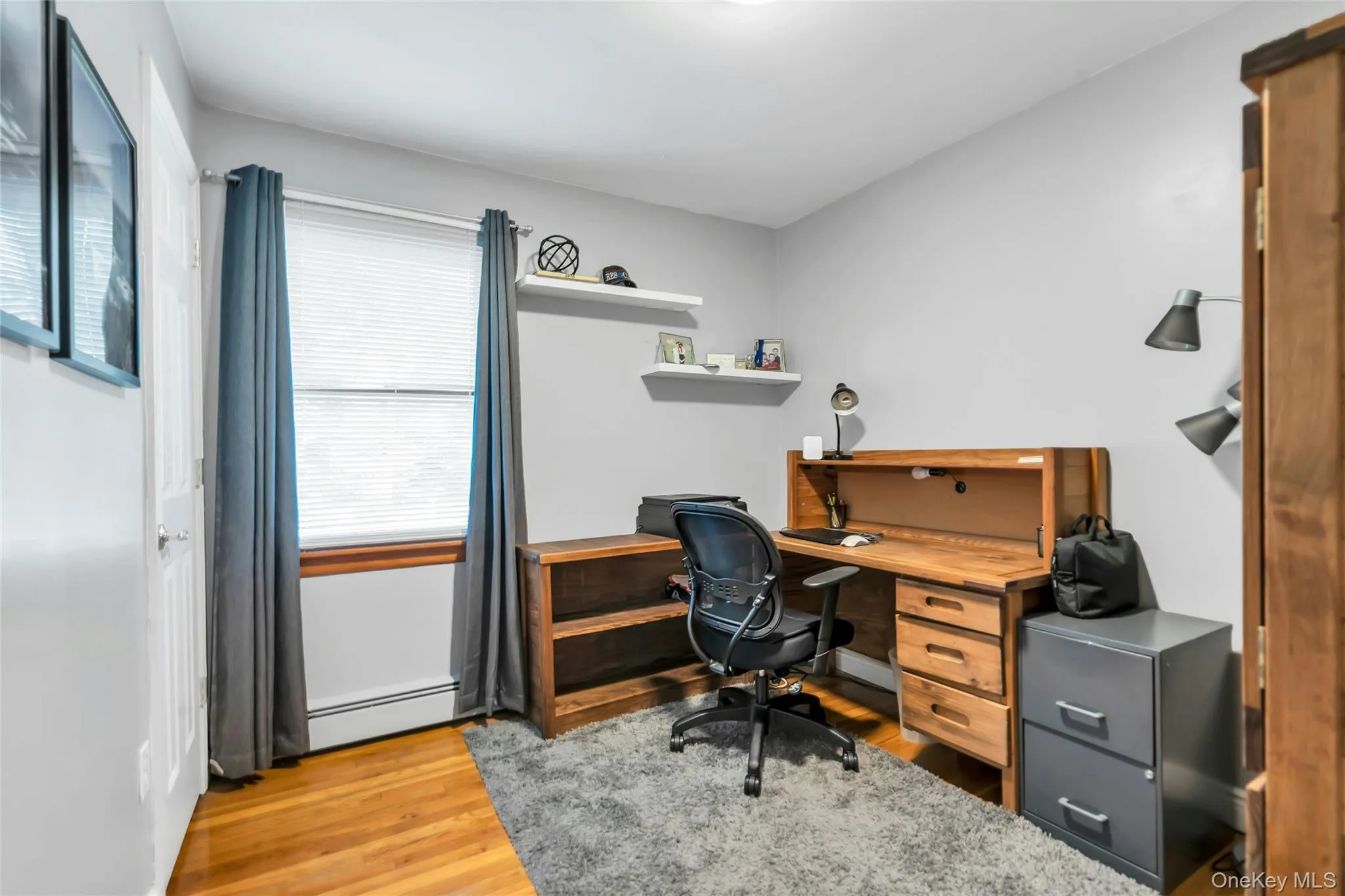 4 Dale Court, Islip, NY, 4 Bedrooms Bedrooms, 9 Rooms Rooms,2 BathroomsBathrooms,Residential,For Rent,Dale,0,1019600 4 Dale Court, Islip, NY, 4 Bedrooms Bedrooms, 9 Rooms Rooms,2 BathroomsBathrooms,Residential,For Rent,Dale,0,1019600