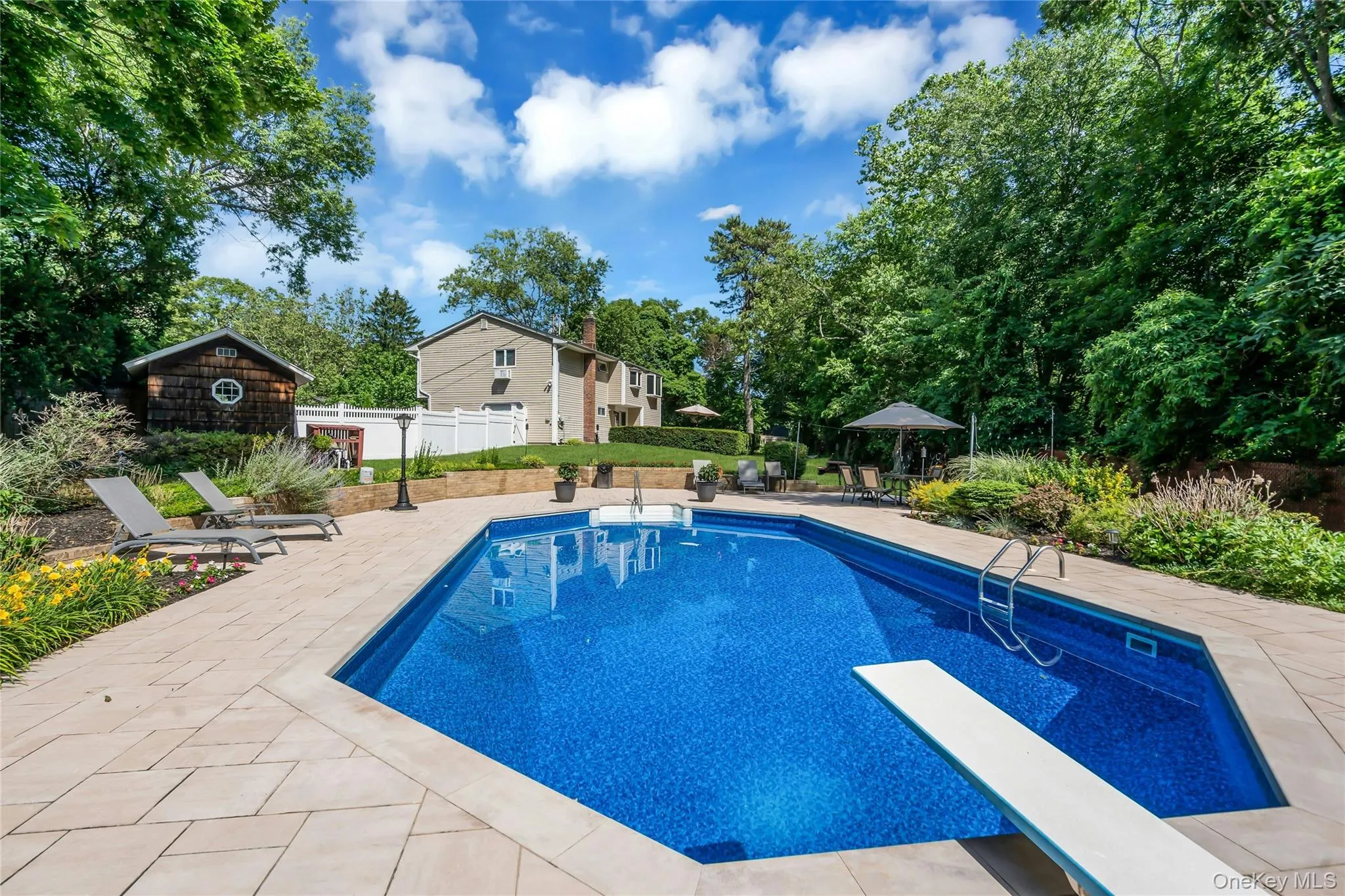 4 Dale Court, Islip, NY, 4 Bedrooms Bedrooms, 9 Rooms Rooms,2 BathroomsBathrooms,Residential,For Rent,Dale,0,1019600 4 Dale Court, Islip, NY, 4 Bedrooms Bedrooms, 9 Rooms Rooms,2 BathroomsBathrooms,Residential,For Rent,Dale,0,1019600
