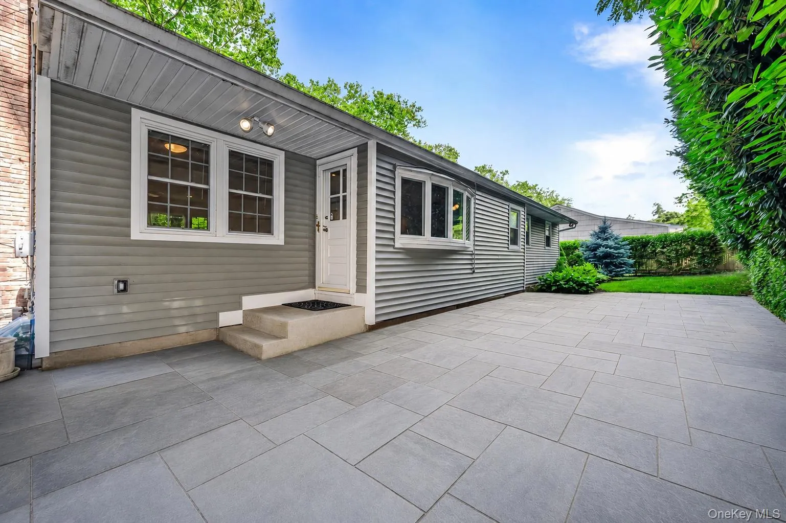 5 Avdon Lane, Huntington, NY, 4 Bedrooms Bedrooms, 8 Rooms Rooms,3 BathroomsBathrooms,Residential Lease,For Rent,Avdon,0,1019601 5 Avdon Lane, Huntington, NY, 4 Bedrooms Bedrooms, 8 Rooms Rooms,3 BathroomsBathrooms,Residential Lease,For Rent,Avdon,0,1019601