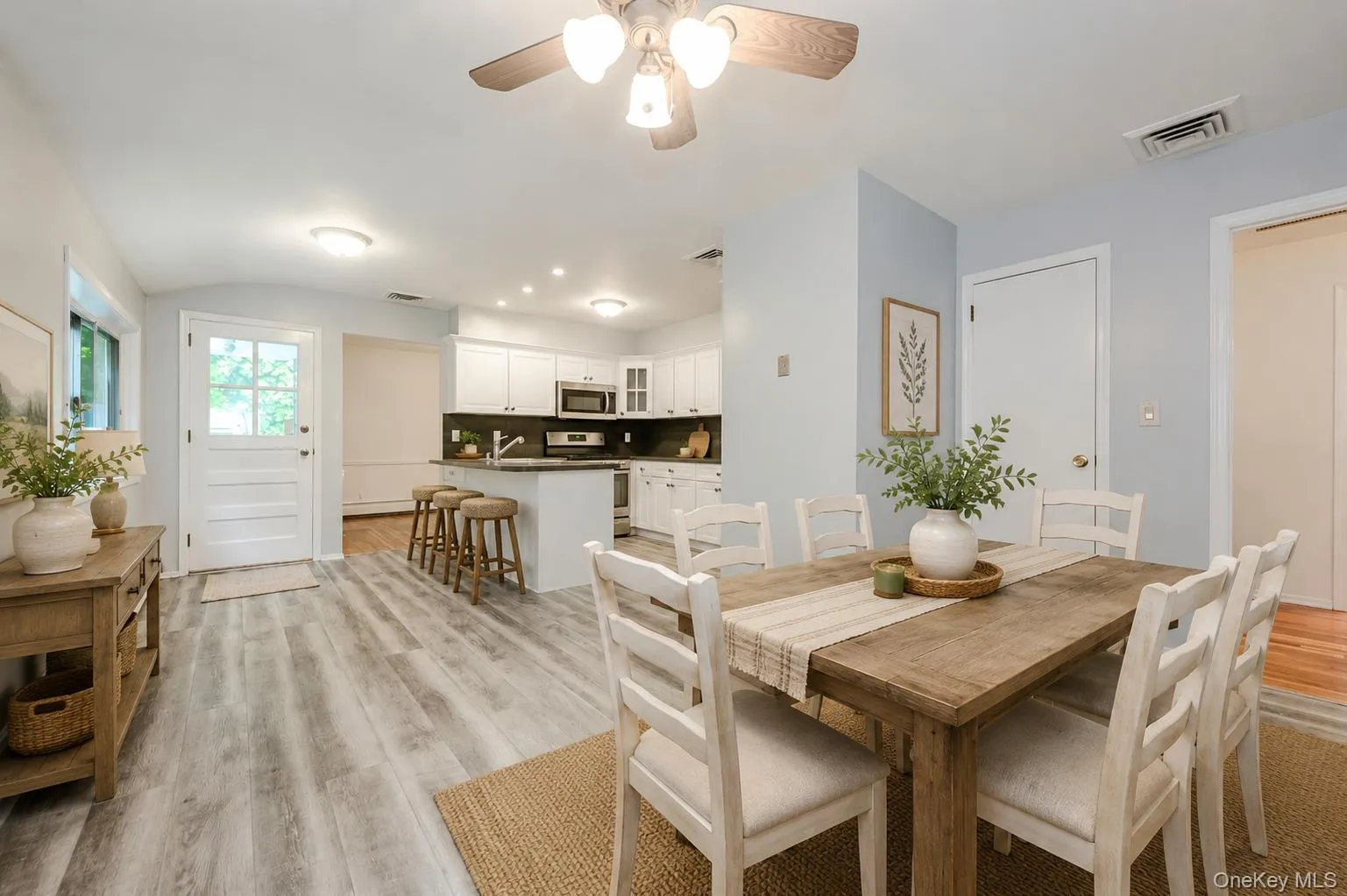 5 Avdon Lane, Huntington, NY, 4 Bedrooms Bedrooms, 8 Rooms Rooms,3 BathroomsBathrooms,Residential Lease,For Rent,Avdon,0,1019601 5 Avdon Lane, Huntington, NY, 4 Bedrooms Bedrooms, 8 Rooms Rooms,3 BathroomsBathrooms,Residential Lease,For Rent,Avdon,0,1019601