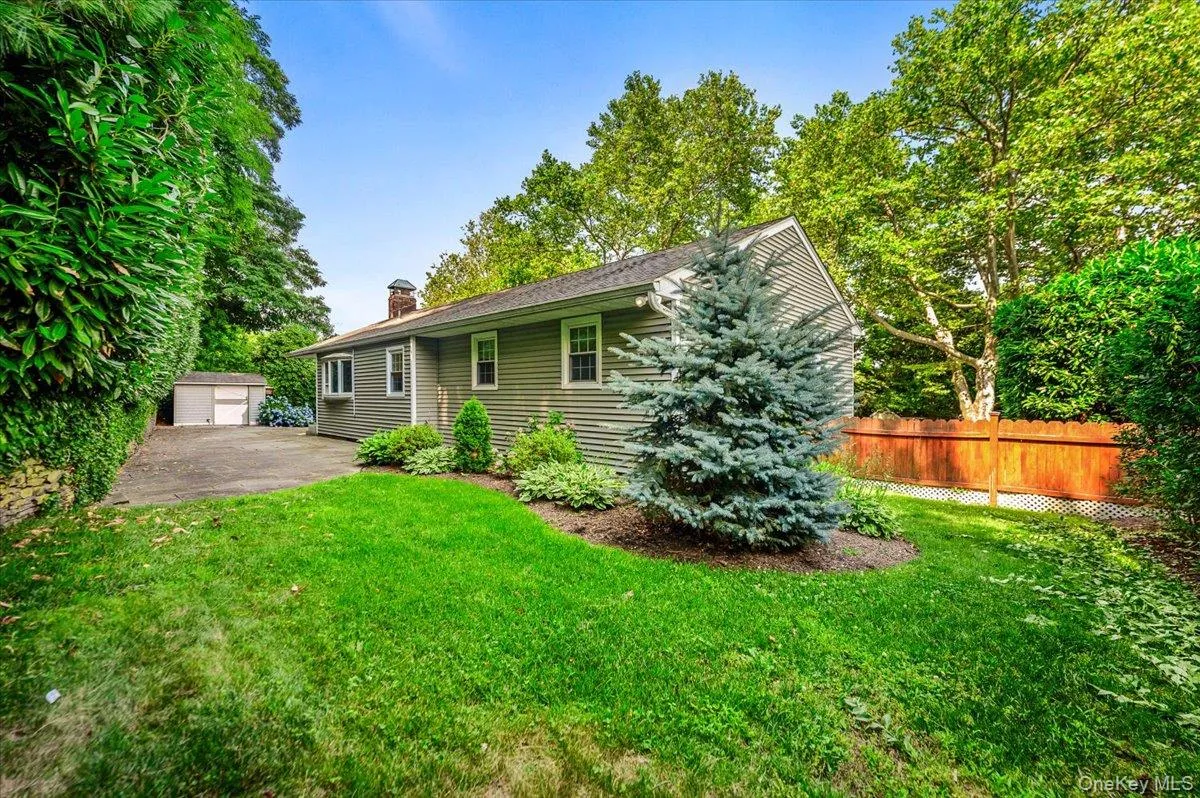 5 Avdon Lane, Huntington, NY, 4 Bedrooms Bedrooms, 8 Rooms Rooms,3 BathroomsBathrooms,Residential Lease,For Rent,Avdon,0,1019601 5 Avdon Lane, Huntington, NY, 4 Bedrooms Bedrooms, 8 Rooms Rooms,3 BathroomsBathrooms,Residential Lease,For Rent,Avdon,0,1019601