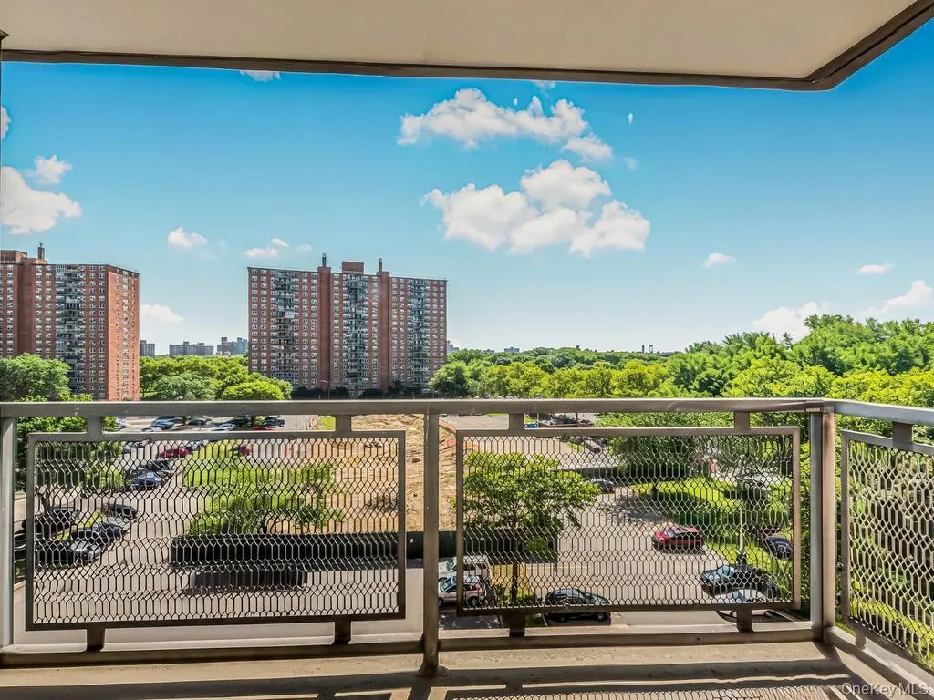 820 Boynton Avenue, New York, NY, 1 Bedroom Bedrooms, 3 Rooms Rooms,1 BathroomBathrooms,Residential,For Rent,Boynton,0,1019605 820 Boynton Avenue, New York, NY, 1 Bedroom Bedrooms, 3 Rooms Rooms,1 BathroomBathrooms,Residential,For Rent,Boynton,0,1019605