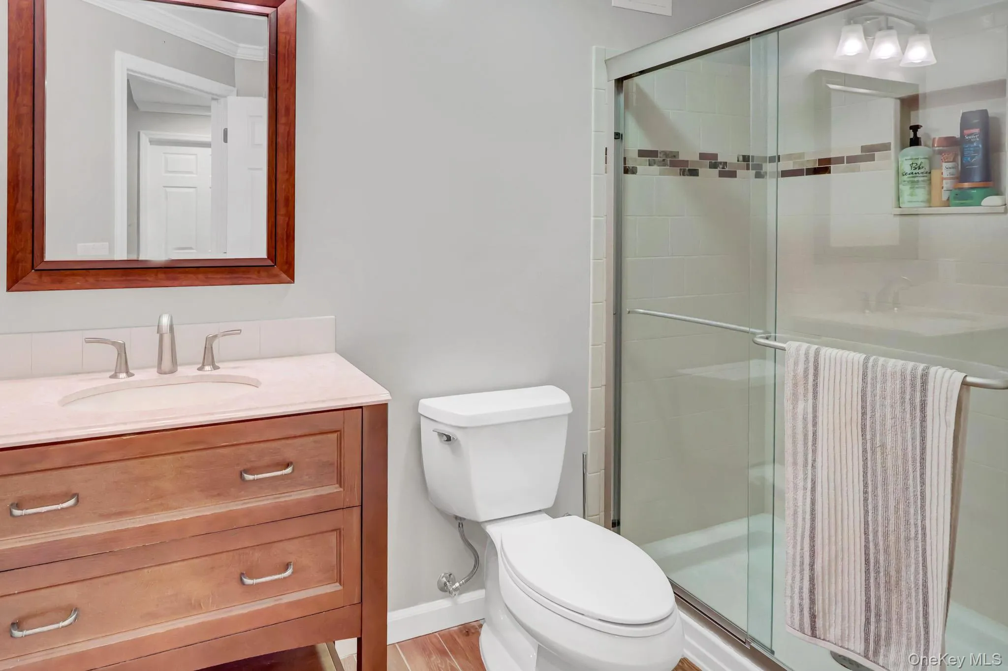 116 Washington Avenue, Brookhaven, NY, 4 Bedrooms Bedrooms, 9 Rooms Rooms,3 BathroomsBathrooms,Residential,For Rent,Washington,0,1019606 116 Washington Avenue, Brookhaven, NY, 4 Bedrooms Bedrooms, 9 Rooms Rooms,3 BathroomsBathrooms,Residential,For Rent,Washington,0,1019606