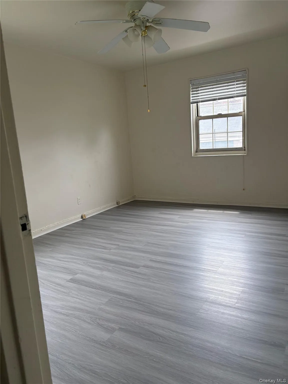 69-27 215th Street, New York, NY, 1 Bedroom Bedrooms, 3 Rooms Rooms,1 BathroomBathrooms,Residential Lease,For Rent,215th,0,1019609 69-27 215th Street, New York, NY, 1 Bedroom Bedrooms, 3 Rooms Rooms,1 BathroomBathrooms,Residential Lease,For Rent,215th,0,1019609