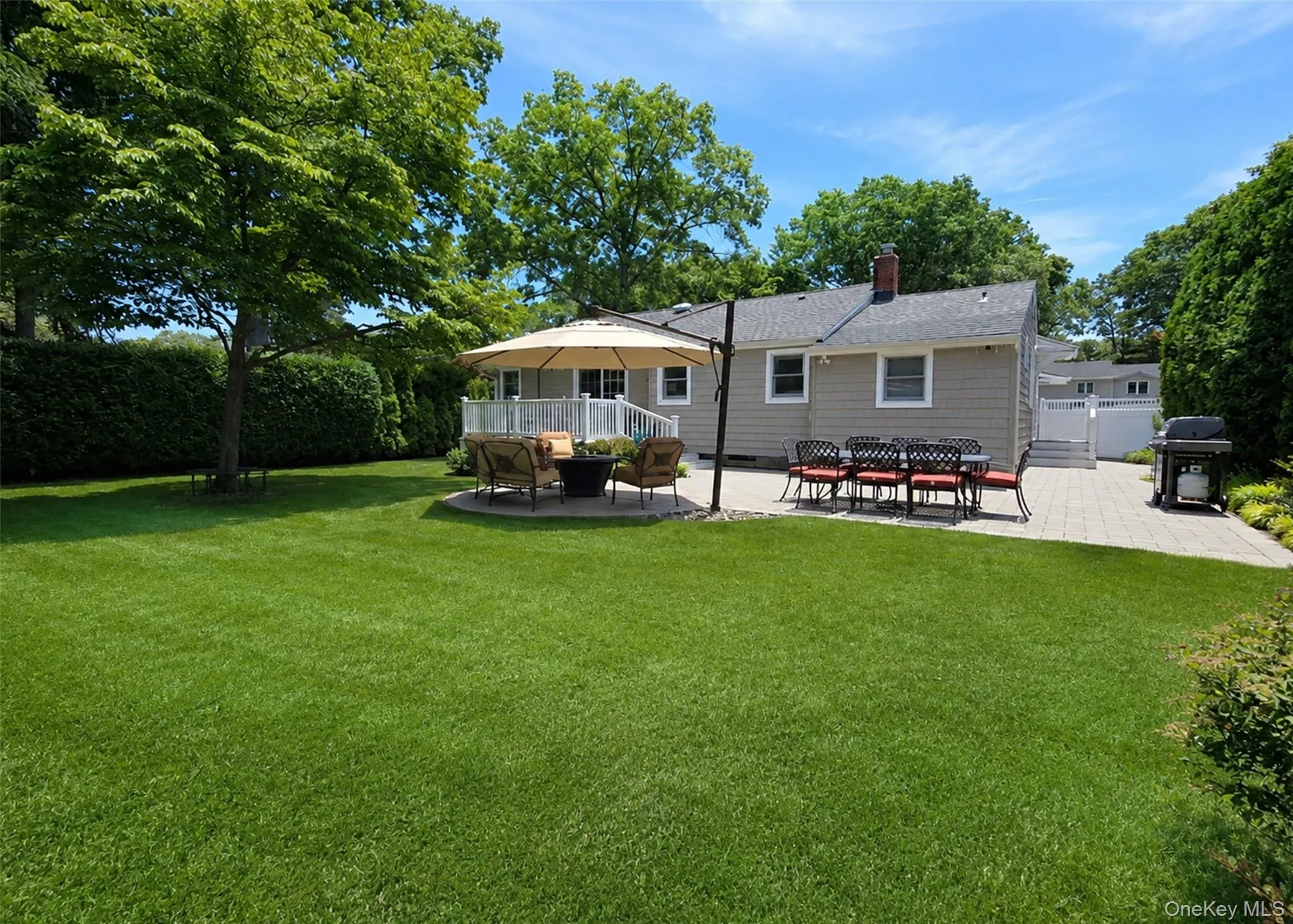 7 Talbot Lane, Smithtown, NY, 3 Bedrooms Bedrooms, 7 Rooms Rooms,2 BathroomsBathrooms,Residential,For Rent,Talbot,0,1019610 7 Talbot Lane, Smithtown, NY, 3 Bedrooms Bedrooms, 7 Rooms Rooms,2 BathroomsBathrooms,Residential,For Rent,Talbot,0,1019610