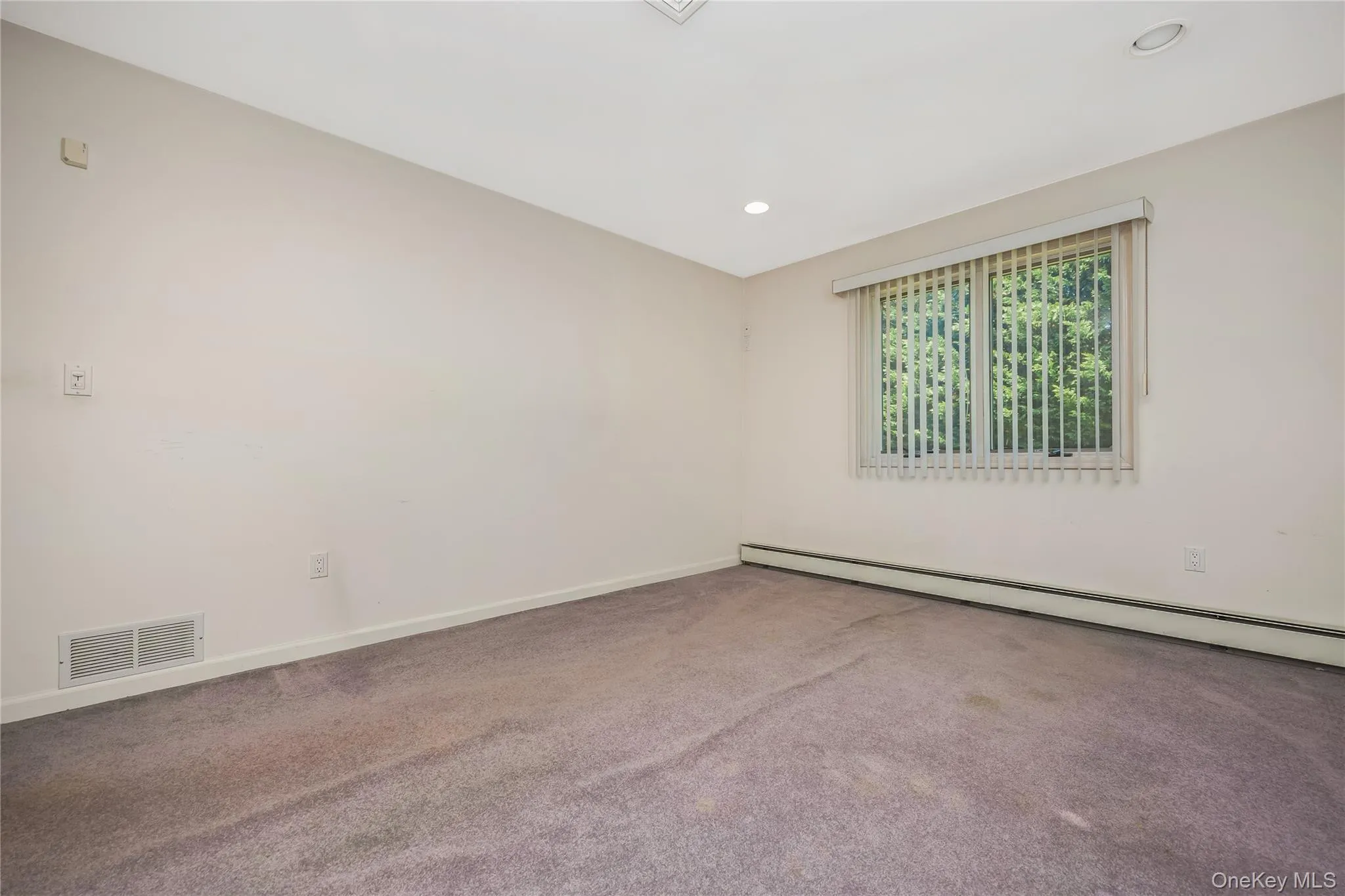 6 Twilight Court, Huntington, NY, 5 Bedrooms Bedrooms, 12 Rooms Rooms,3 BathroomsBathrooms,Residential,For Rent,Twilight,0,1019611 6 Twilight Court, Huntington, NY, 5 Bedrooms Bedrooms, 12 Rooms Rooms,3 BathroomsBathrooms,Residential,For Rent,Twilight,0,1019611