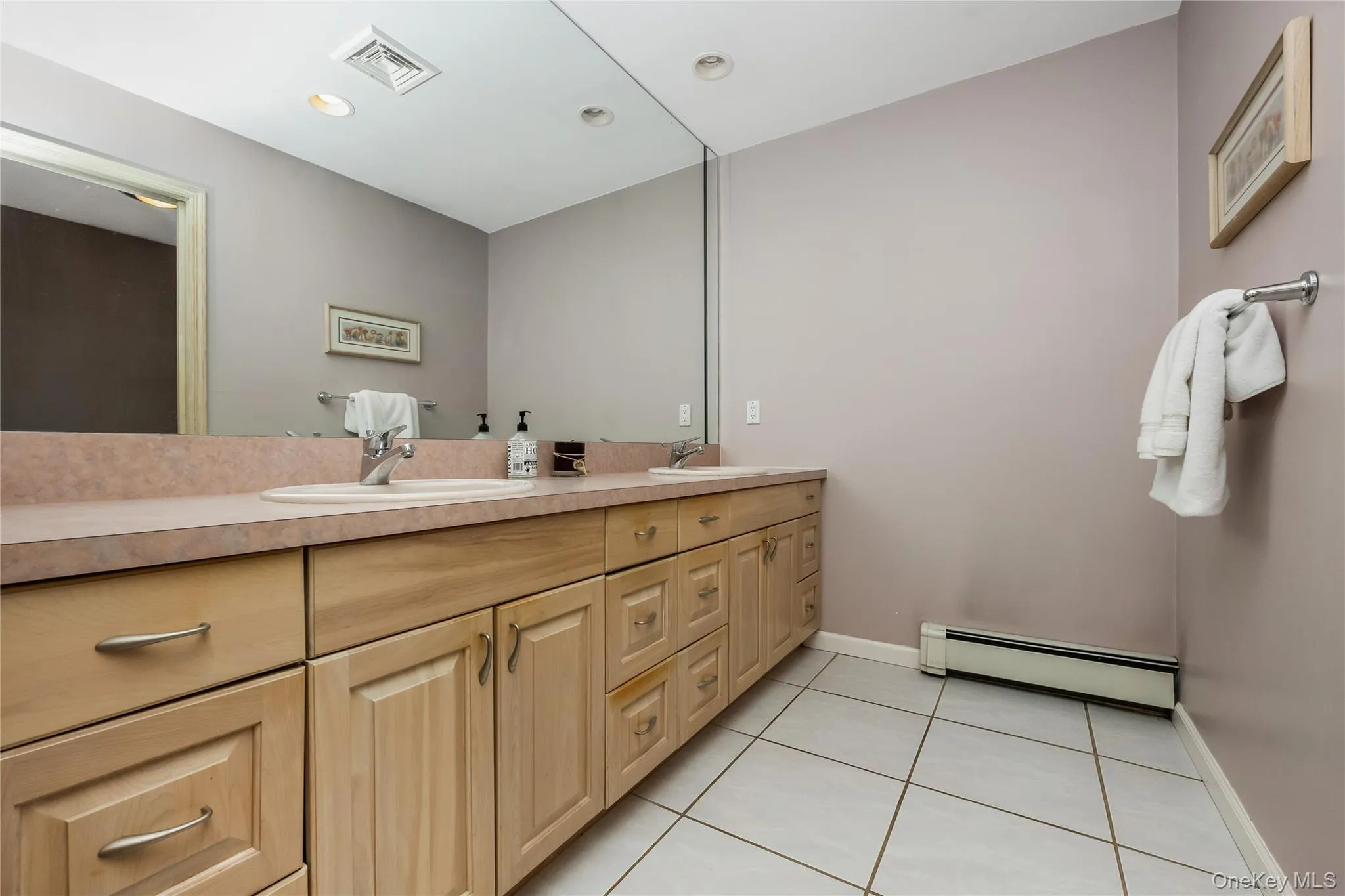 6 Twilight Court, Huntington, NY, 5 Bedrooms Bedrooms, 12 Rooms Rooms,3 BathroomsBathrooms,Residential,For Rent,Twilight,0,1019611 6 Twilight Court, Huntington, NY, 5 Bedrooms Bedrooms, 12 Rooms Rooms,3 BathroomsBathrooms,Residential,For Rent,Twilight,0,1019611